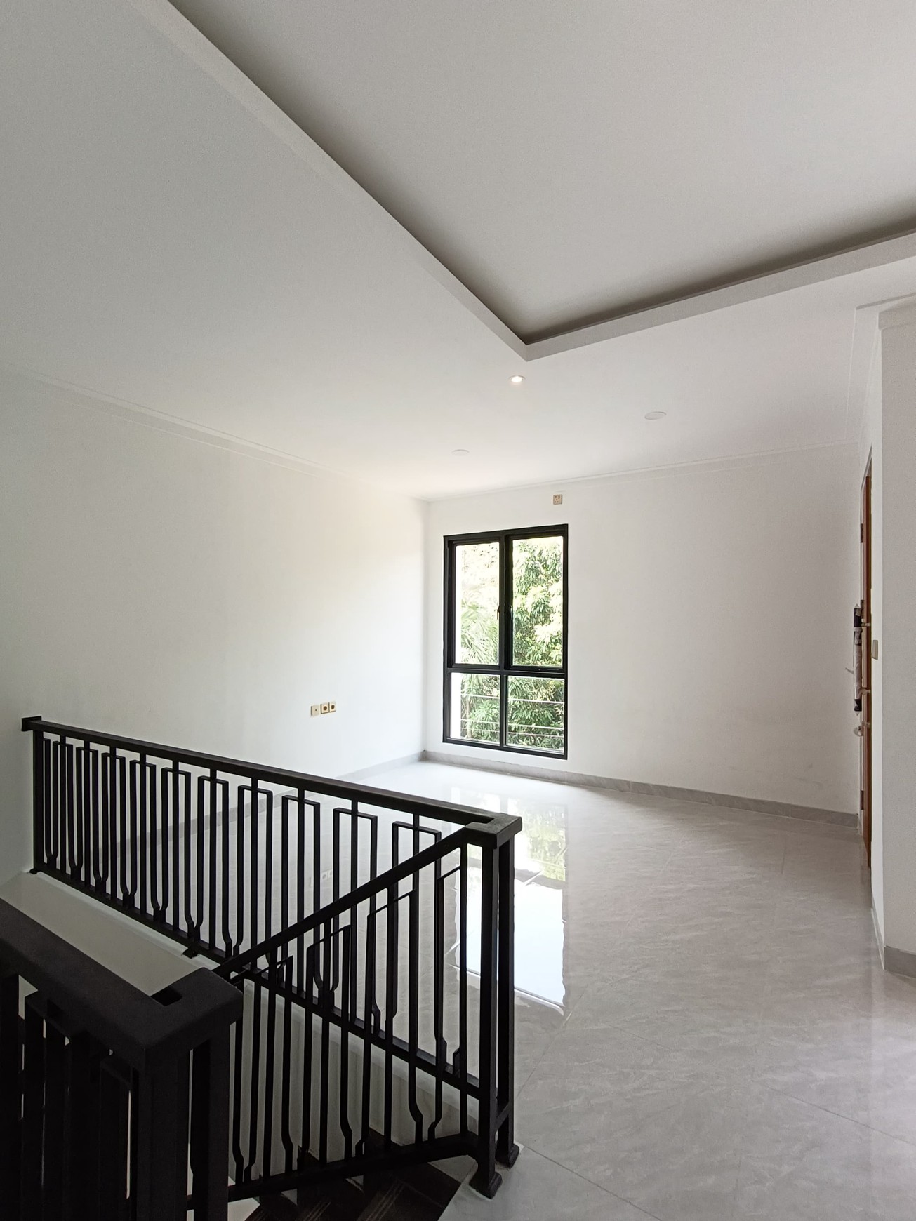 Rumah Brand New Siap Huni di Graha Raya Tangerang Selatan 