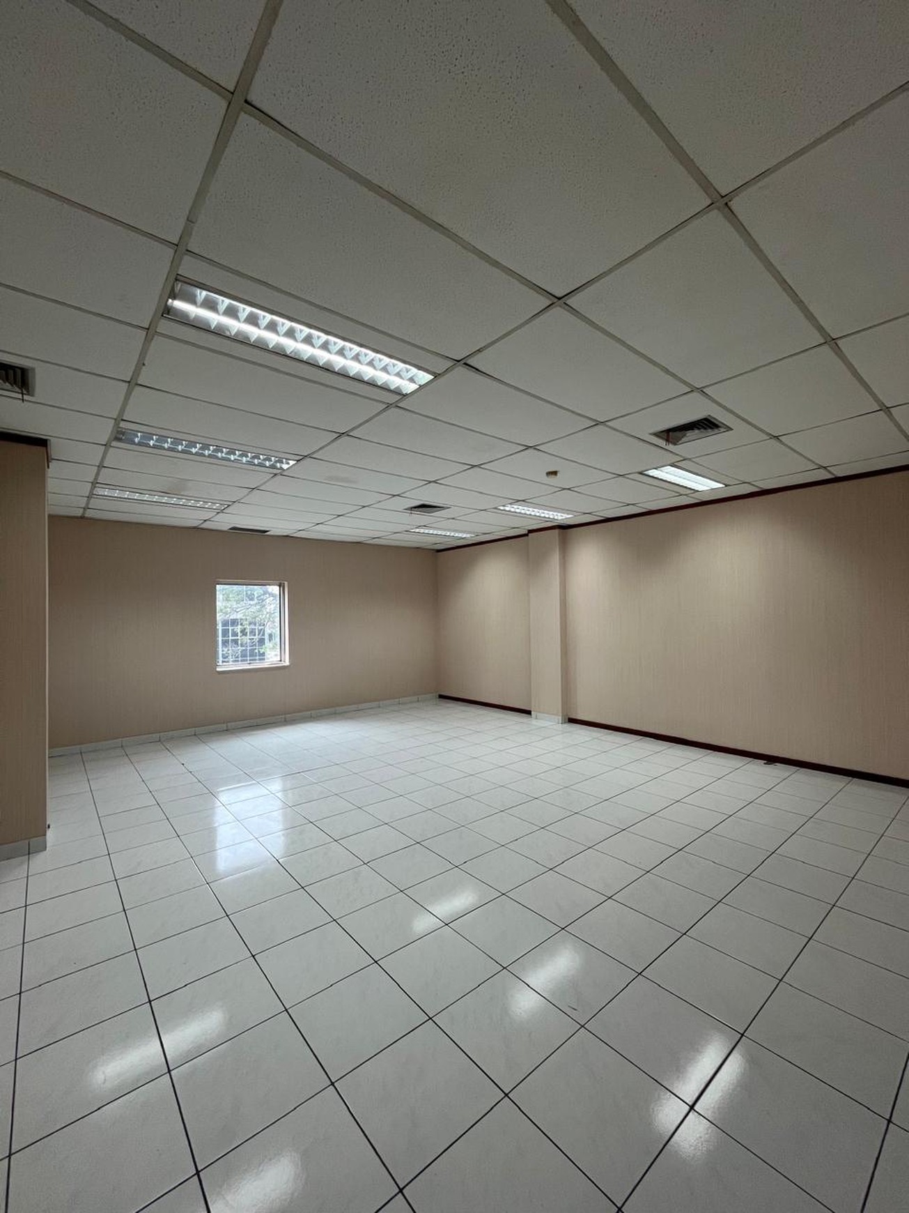Jarang Ada! Harga Cuan! Minibuilding 4 Lantai, Jatinegara - JUAL/SEWA