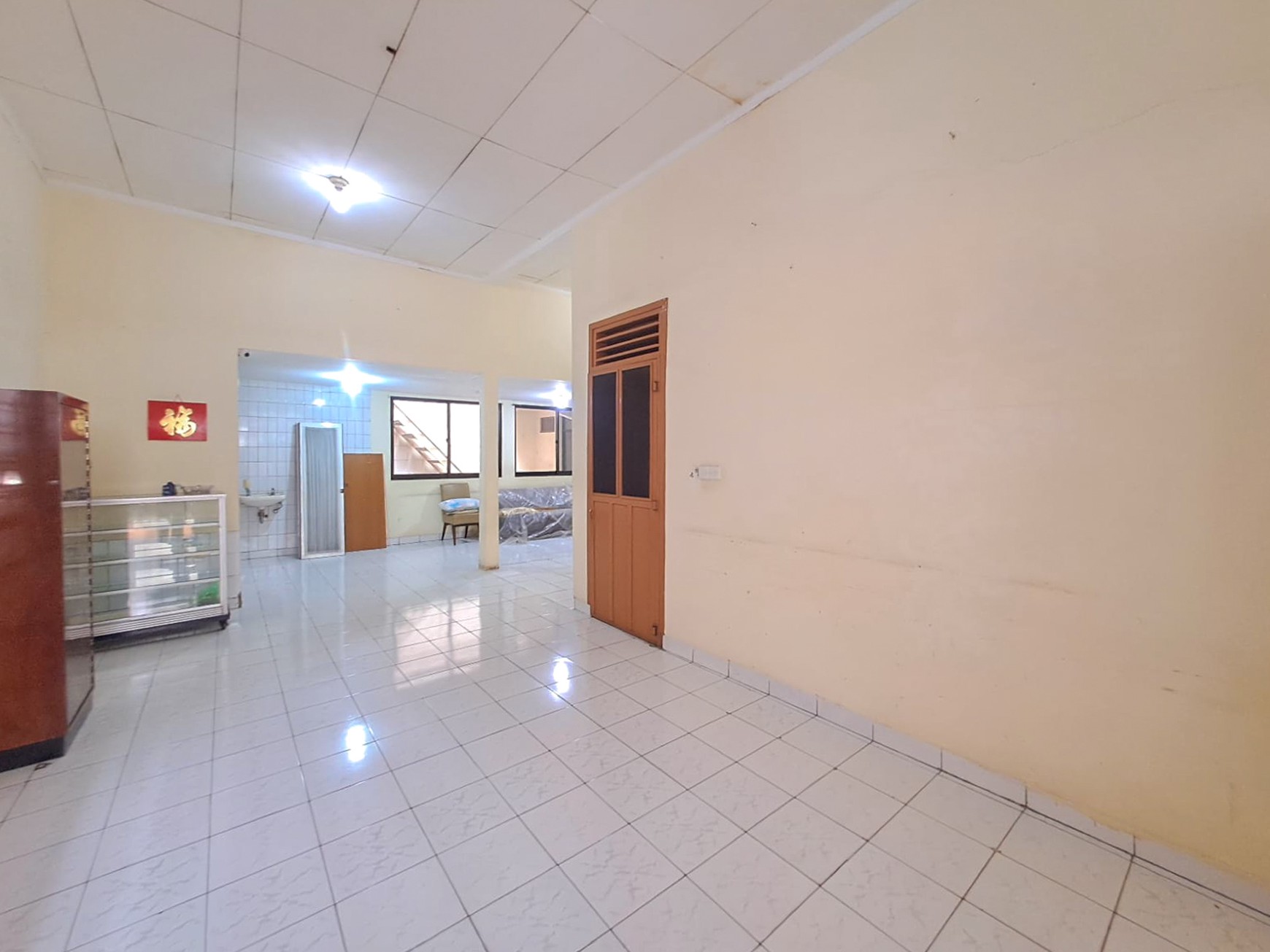 RUMAH KLASIK STRATEGIS DI PETOJO UTARA, DEKAT MRT FASE 3 GAJAH MADA, AKSES MUDAH KE THAMRIN, KEMAYORAN, MENTENG, TANAH ABANG