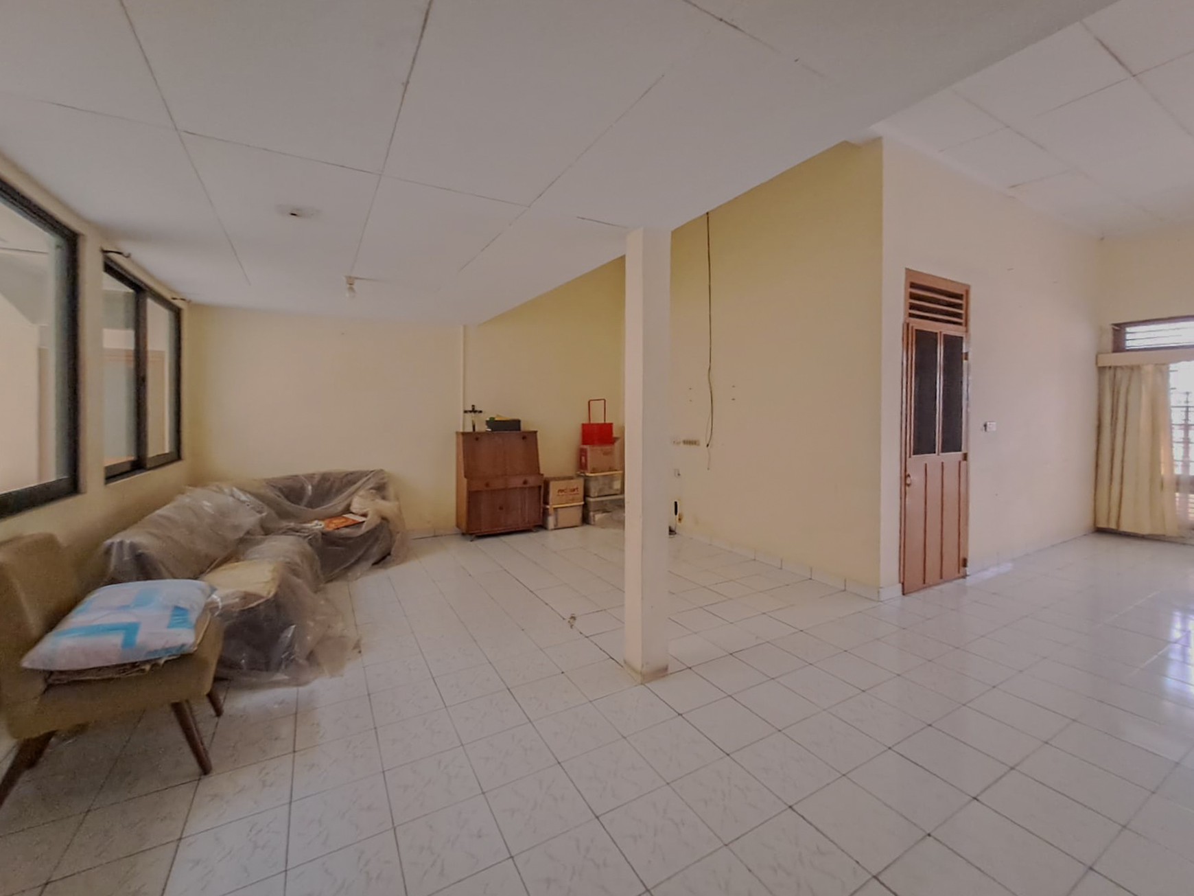 RUMAH KLASIK STRATEGIS DI PETOJO UTARA, DEKAT MRT FASE 3 GAJAH MADA, AKSES MUDAH KE THAMRIN, KEMAYORAN, MENTENG, TANAH ABANG