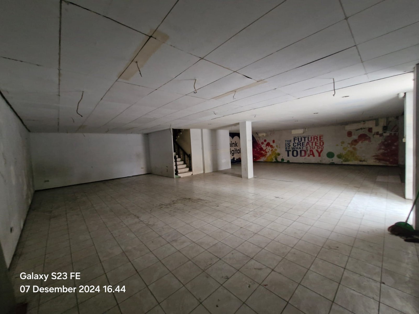 Gedung Kantor Di Lokasi Strategis Di Cawang, Dan Hanya 3 Menit ke Jl. MT Haryono