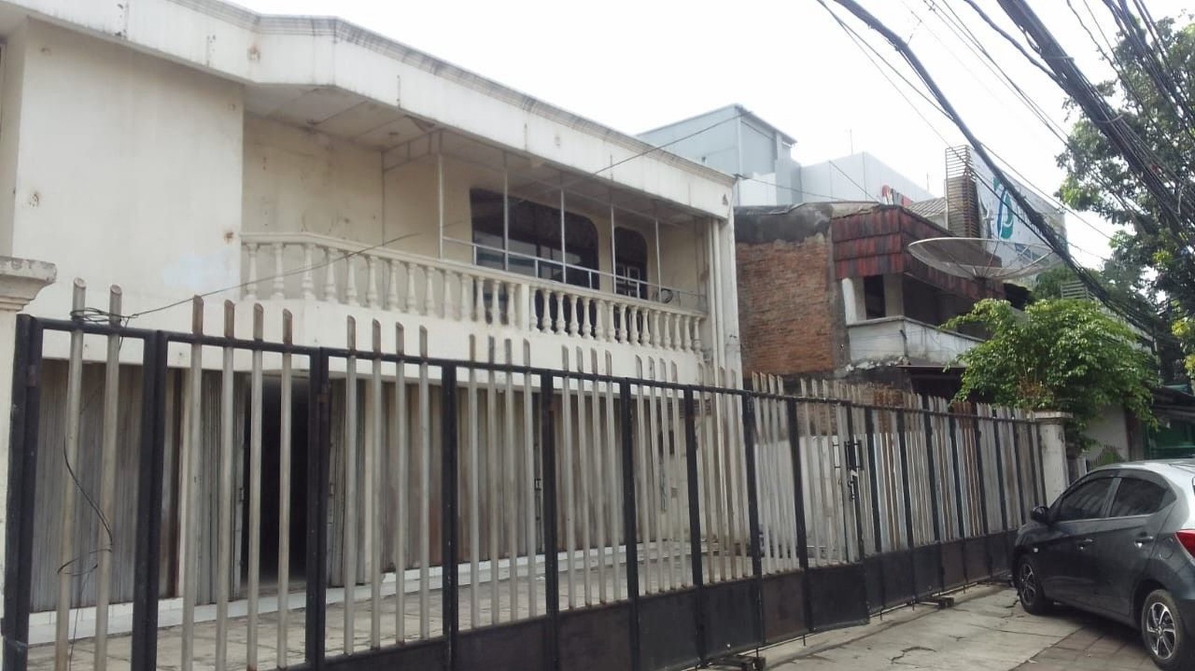 Gedung Kantor Di Lokasi Strategis Di Cawang, Dan Hanya 3 Menit ke Jl. MT Haryono