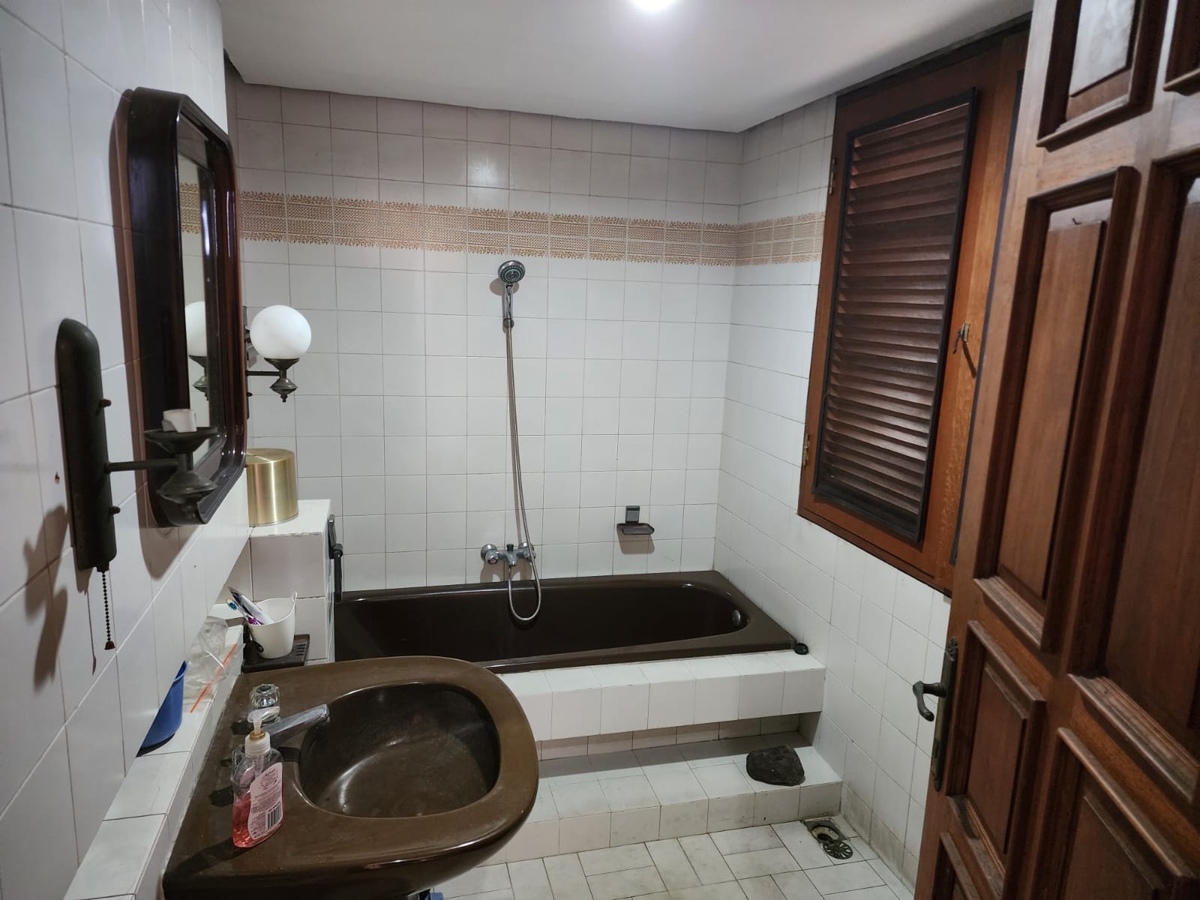 Dijual Rumah Siap Huni di Permata Hijau