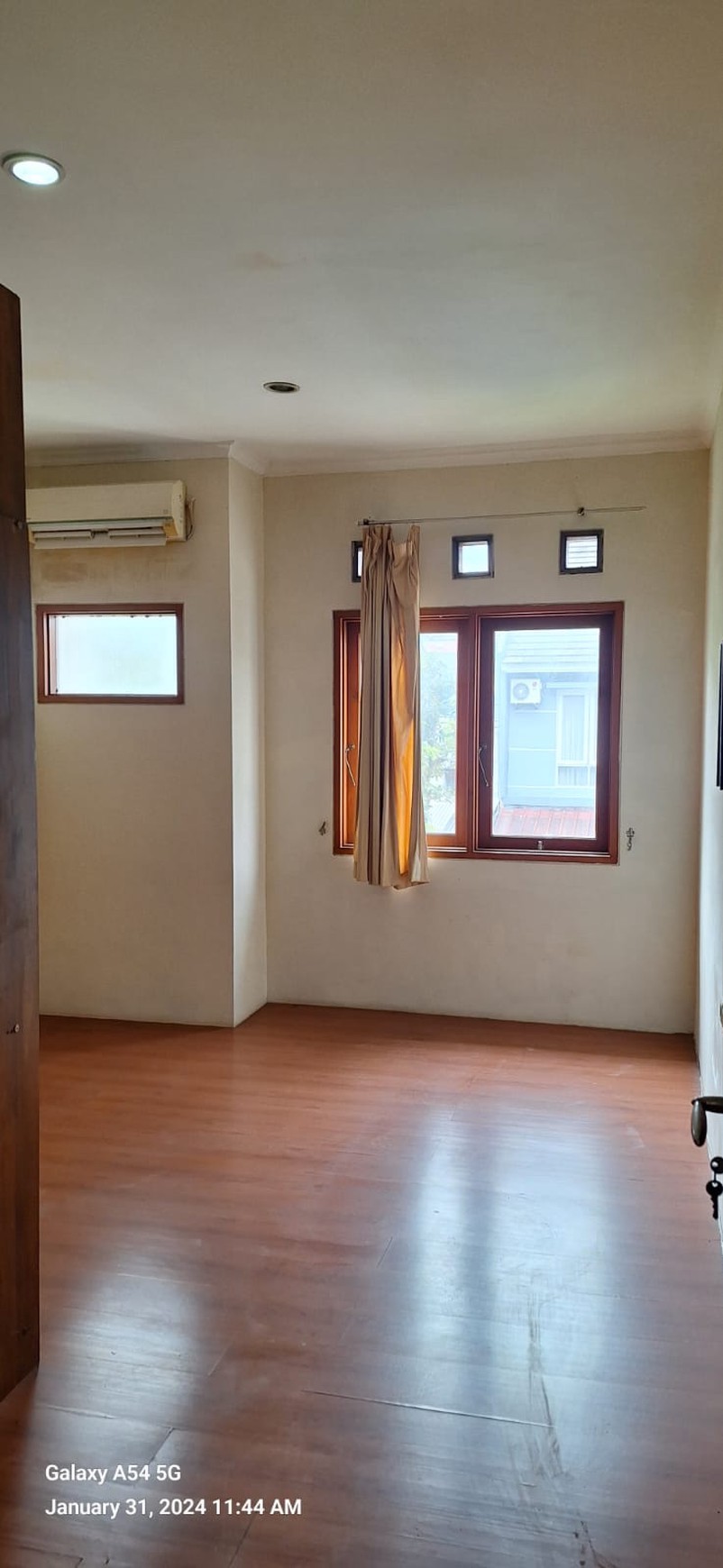 Rumah Bagus Di Permata Vania Bintaro Jaya Sektor 9
