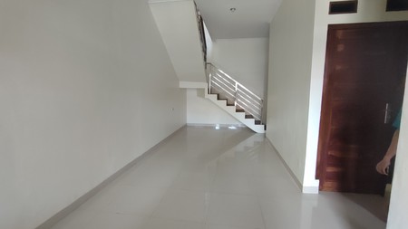 Rumah Bagus Di Perum Puri Serpong Pamulang Tangerang Selatan