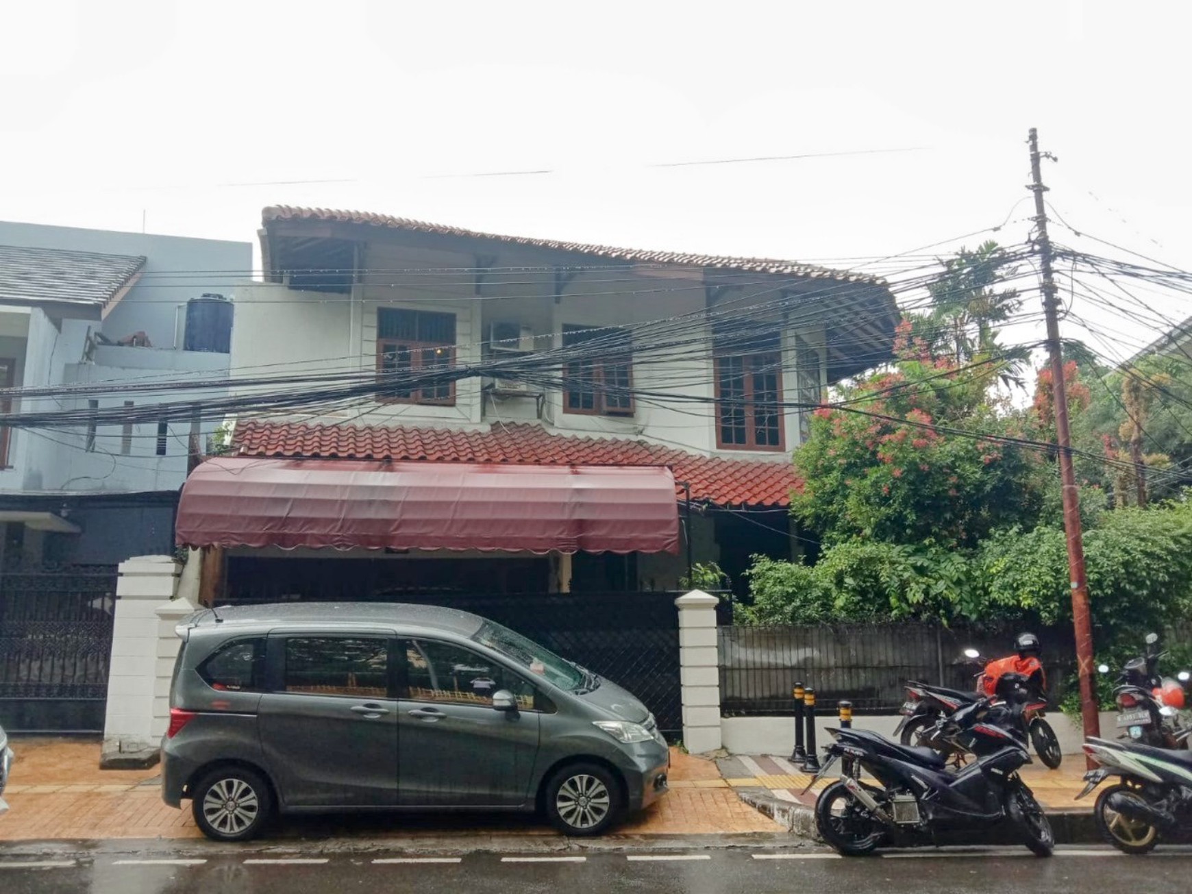 Rumah Bagus Di Perum Pulo Mas, Jl Pacuan Kuda Raya Pulo Gadung Jakarta Timur