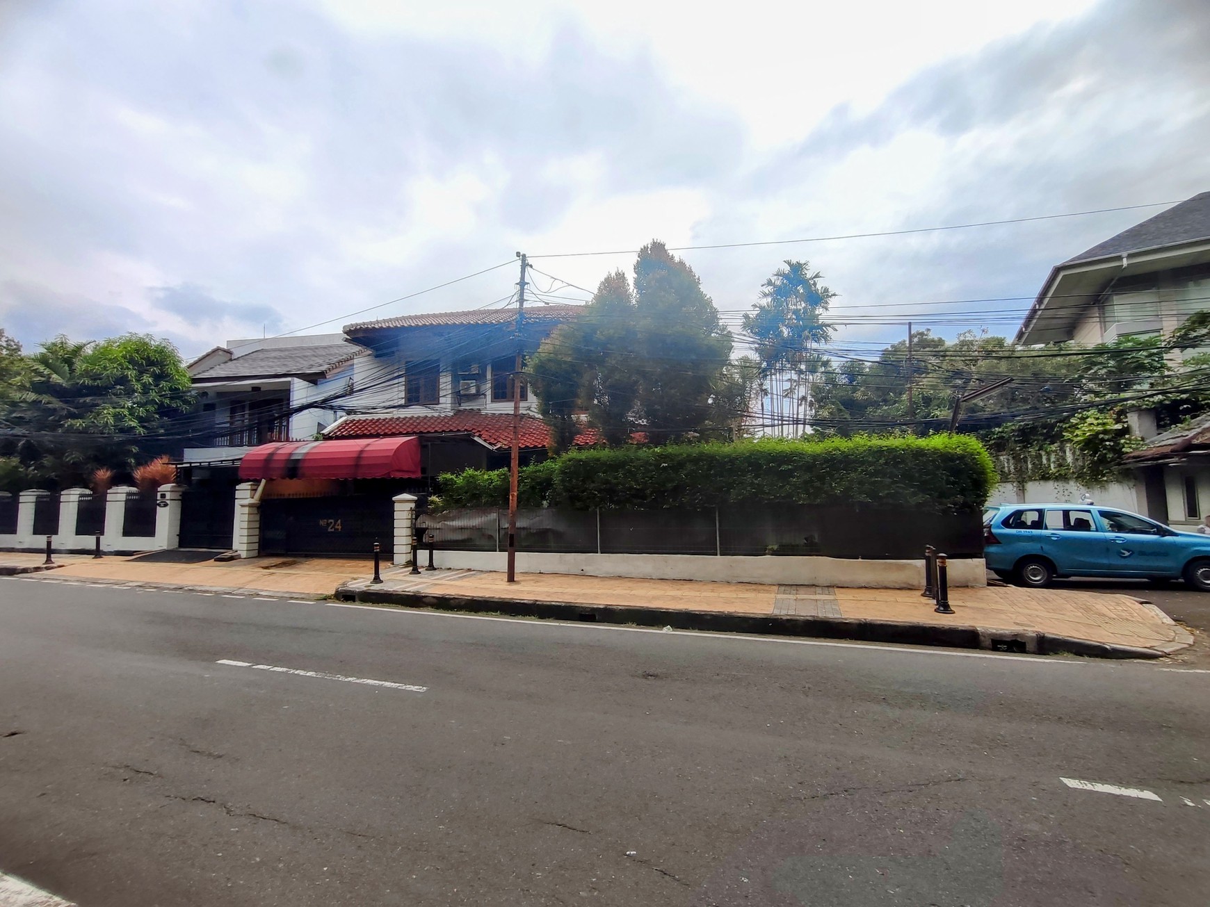 Rumah Bagus Di Perum Pulo Mas, Jl Pacuan Kuda Raya Pulo Gadung Jakarta Timur