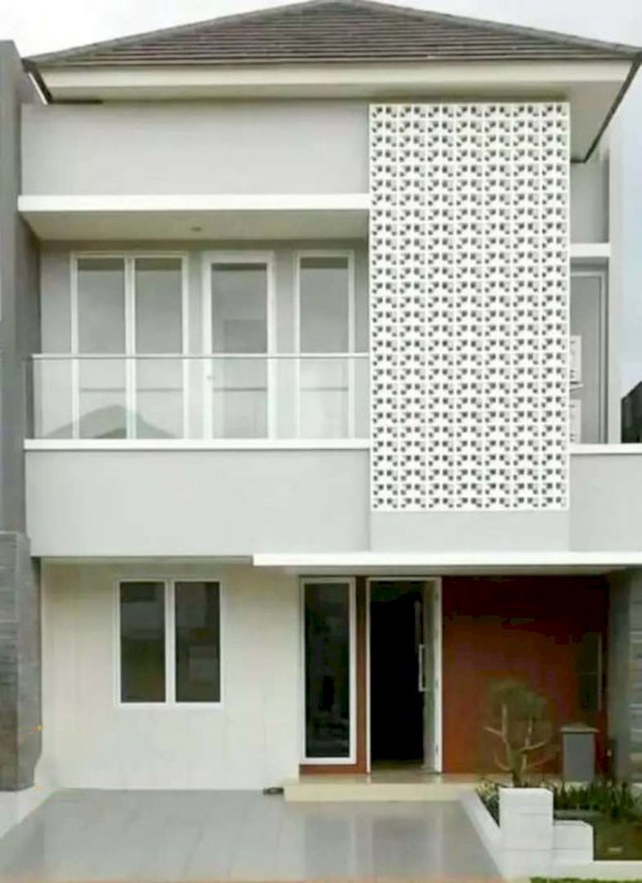 Rumah di Discovery Lumina Bintaro Jaya