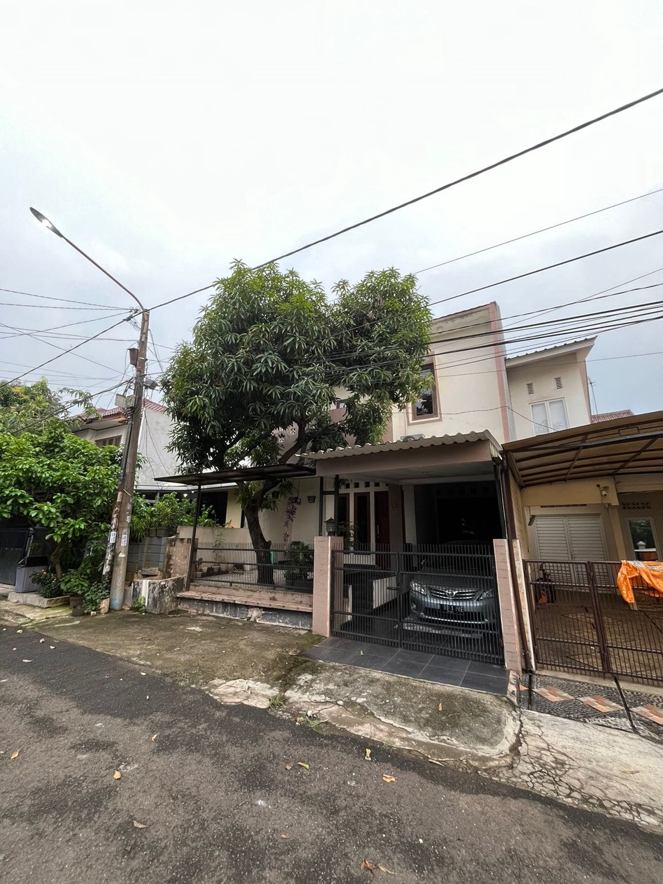 Rumah LT 160 m² Di Villa Bintaro Indah, Dekat Stasiun KRL Sudimara