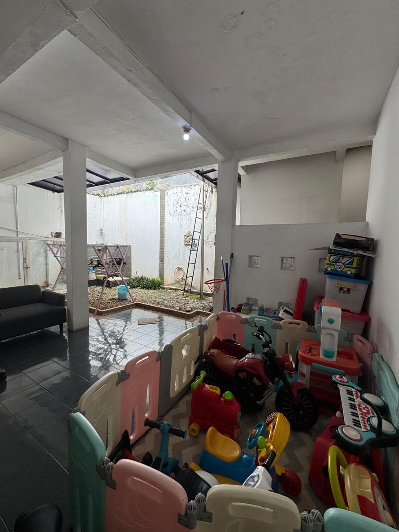 Rumah Bagus Di Jl Delman Elok Tanah Kusir Jakarta Selatan