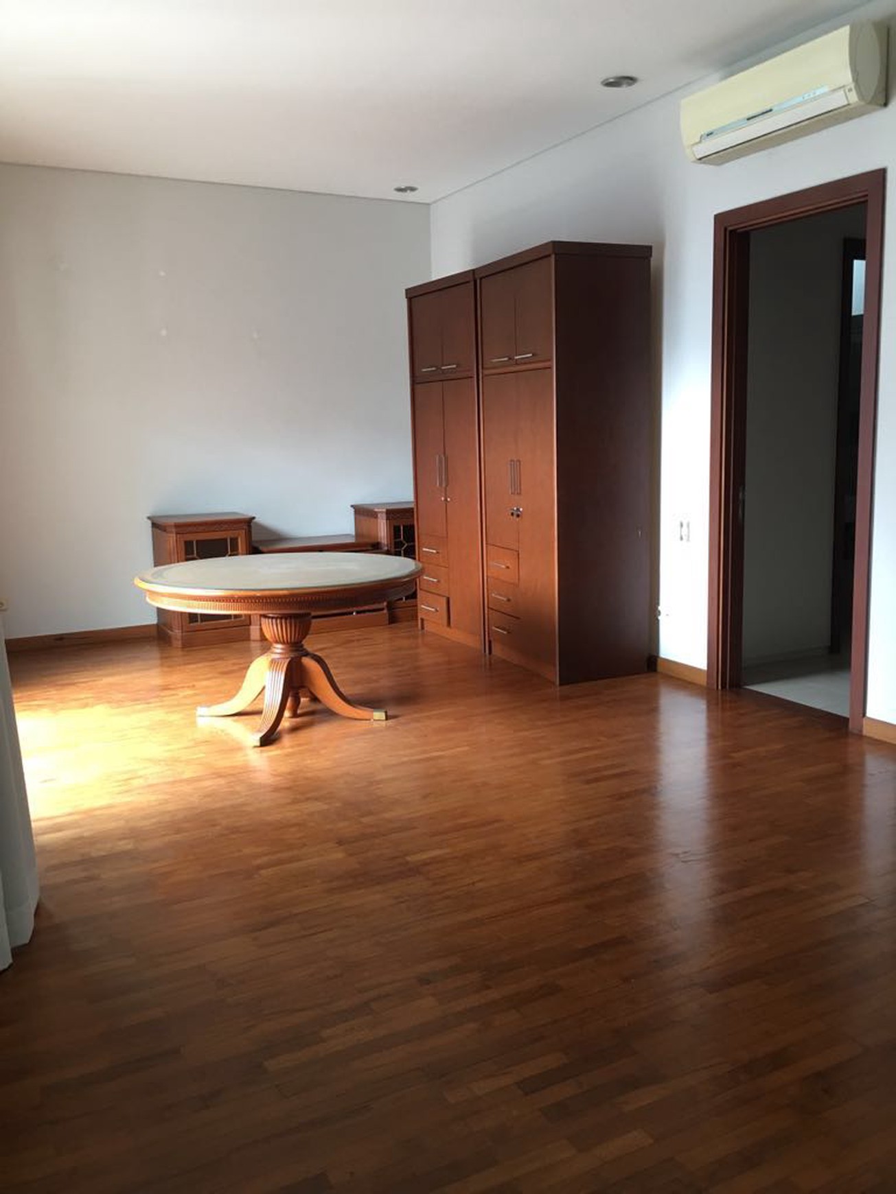 Rumah Bagus Di Metro Alam Pondok Indah Jakarta Selatan