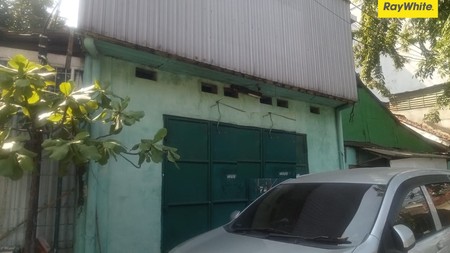 Dijual Rumah SHM di Jalan Plampitan Surabaya Pusat