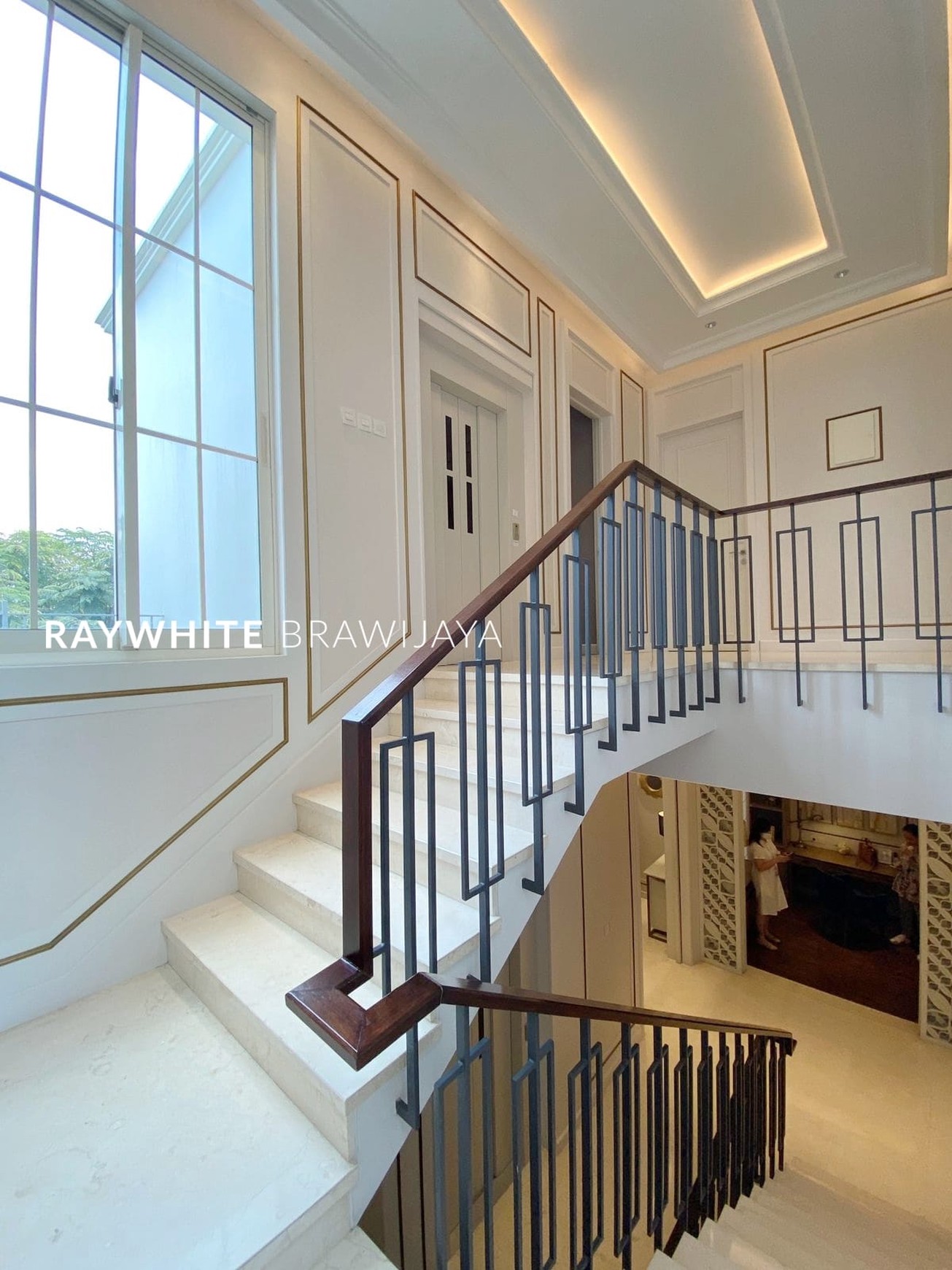 Brand New Townhouse dalam Kompleks Lebak Bulus