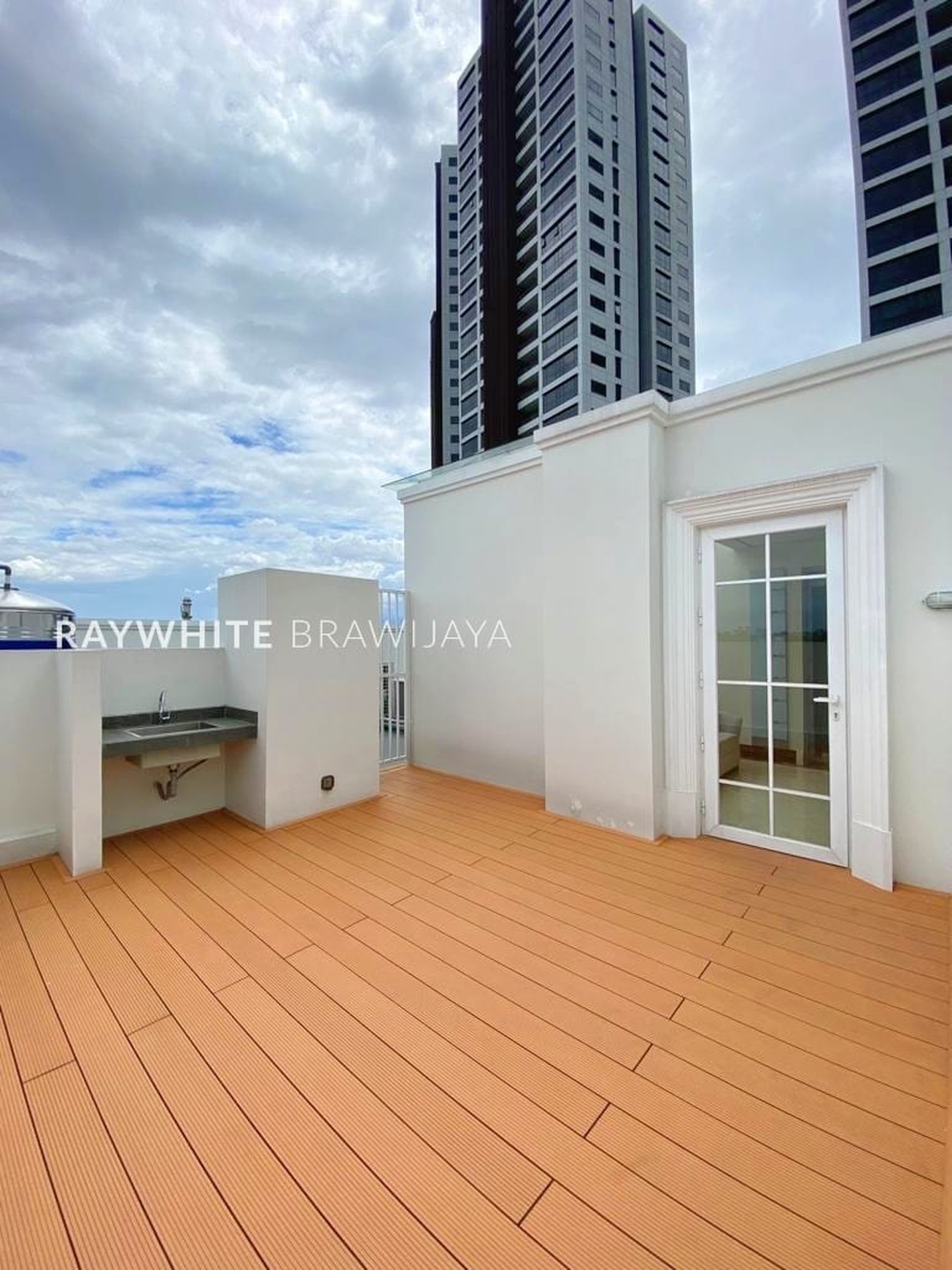 Brand New Townhouse Mewah Area Gandaria Kebayoran