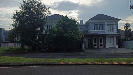 RUMAH CANTIK SIAP HUNI DI BOULEVARD KOTA WISATA CIBUBUR HARGA NEGO