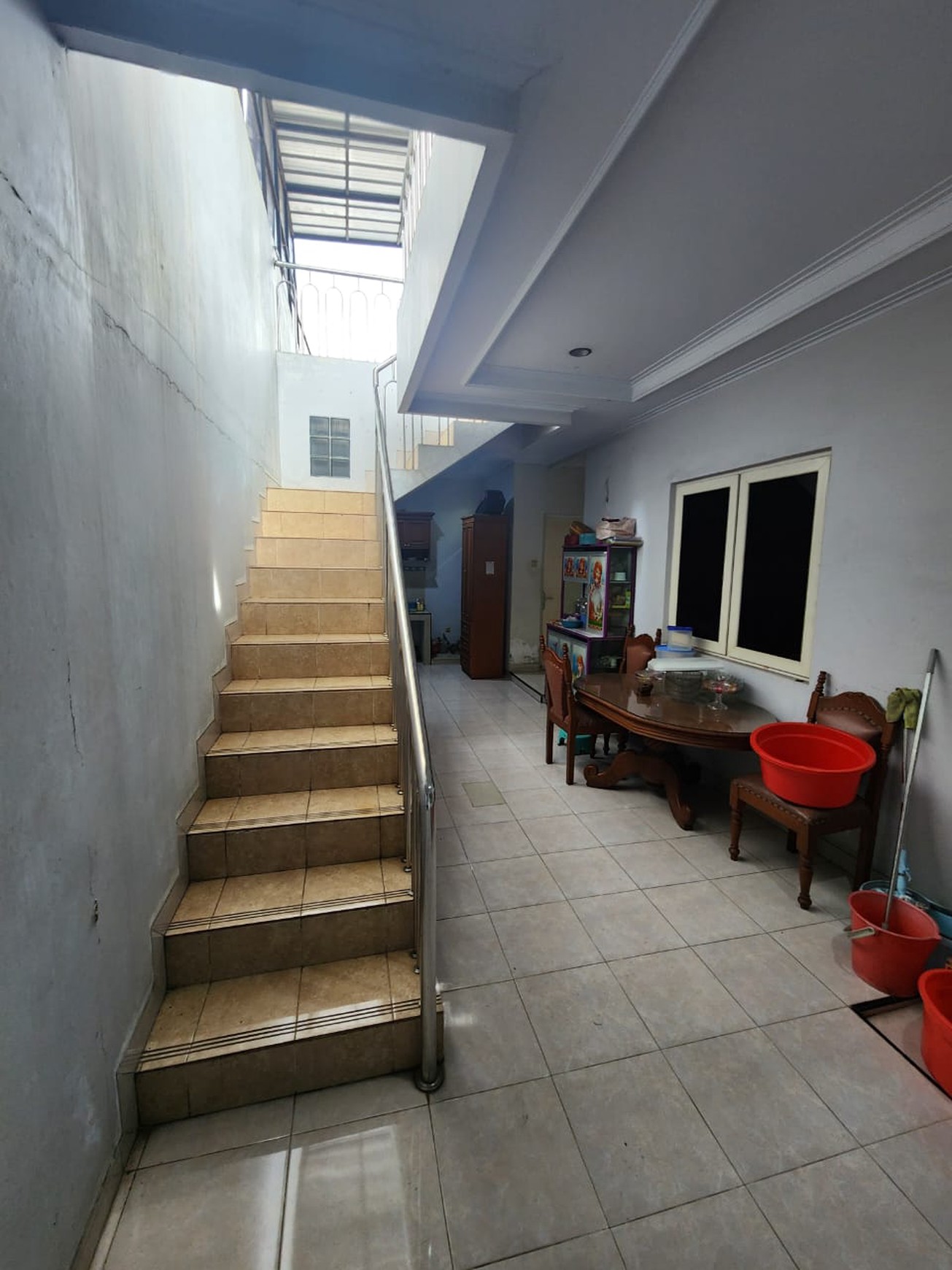 RUMAH CANTIK SIAP HUNI DI BOULEVARD KOTA WISATA CIBUBUR HARGA NEGO