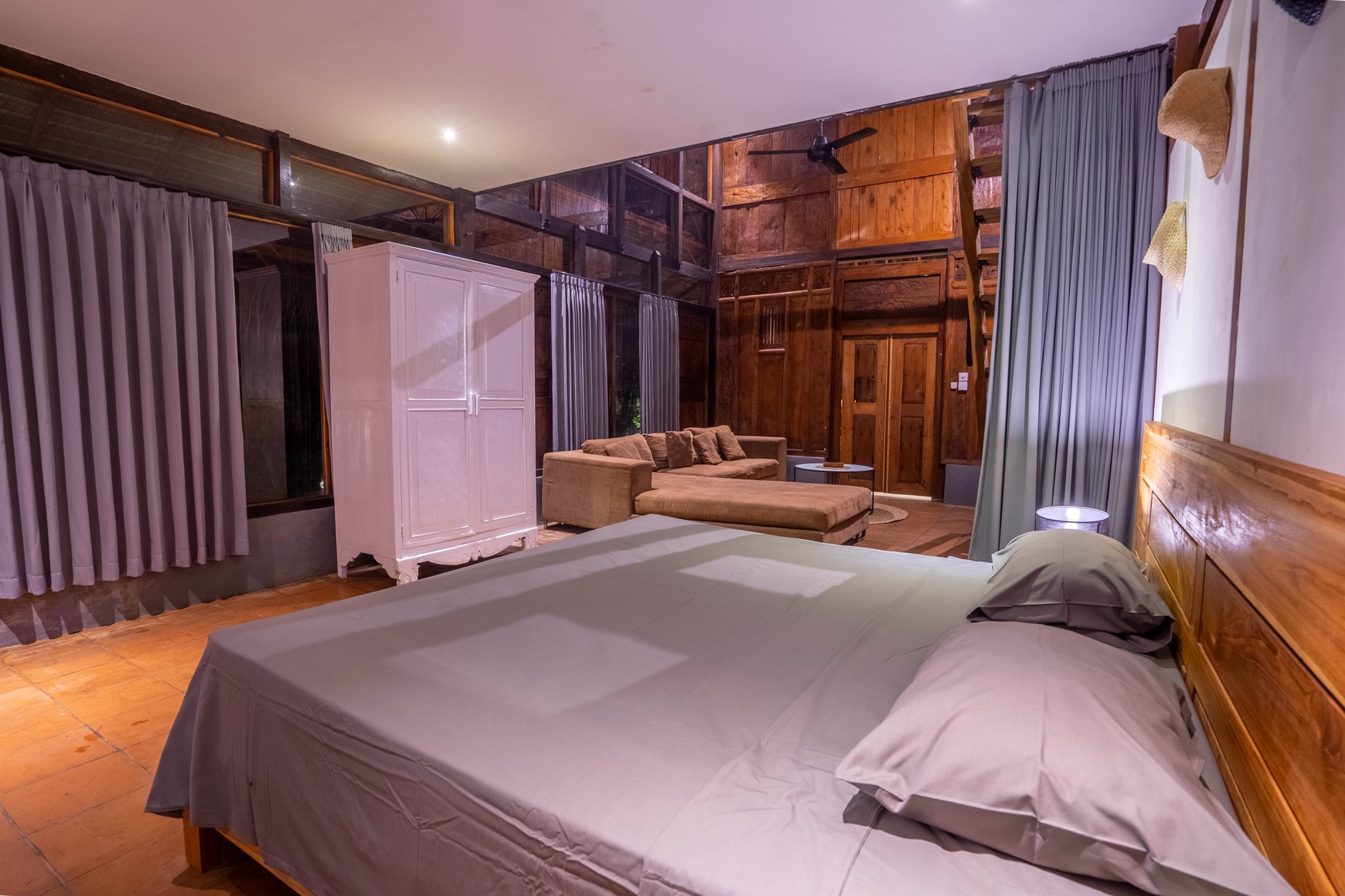 Freehold Villa With Ocean View in Tabanan Bali