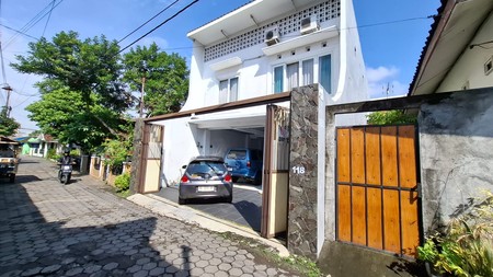 Rumah 2 Lantai Lokasi Strategis dekat Kawasan Bisnis Jalan Godean 