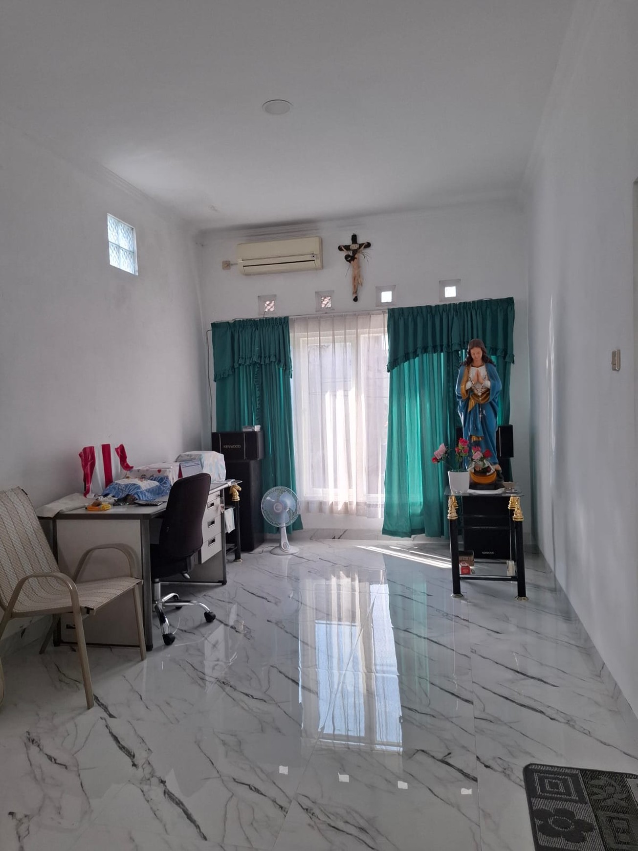 Rumah 2 Lantai Lokasi Strategis dekat Kawasan Bisnis Jalan Godean 