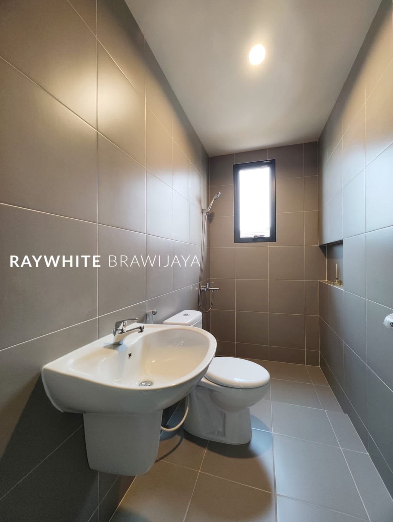 Brand New House Precium Ampera