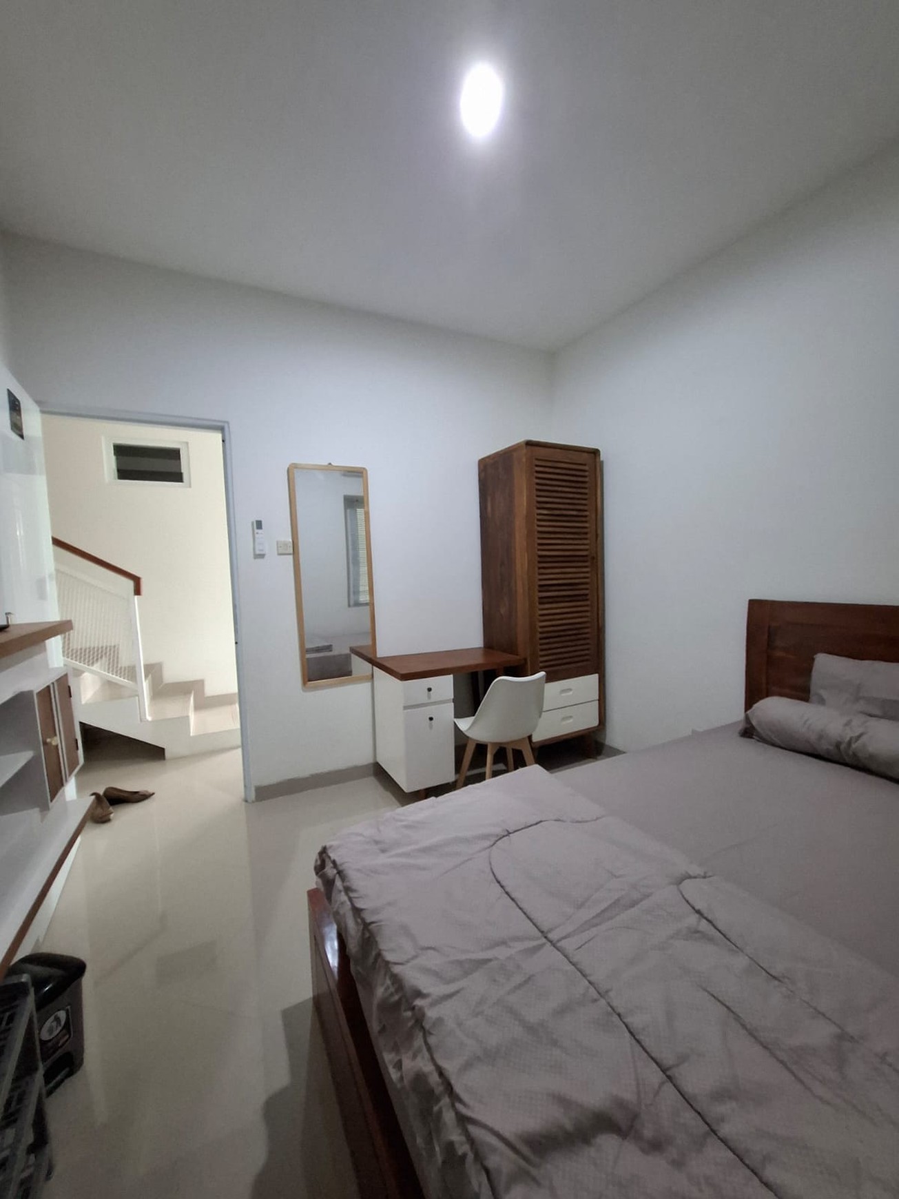 Kost Eksklusif 27 Kamar Lokasi di Kawasan Kampus di Seturan Depok Sleman 