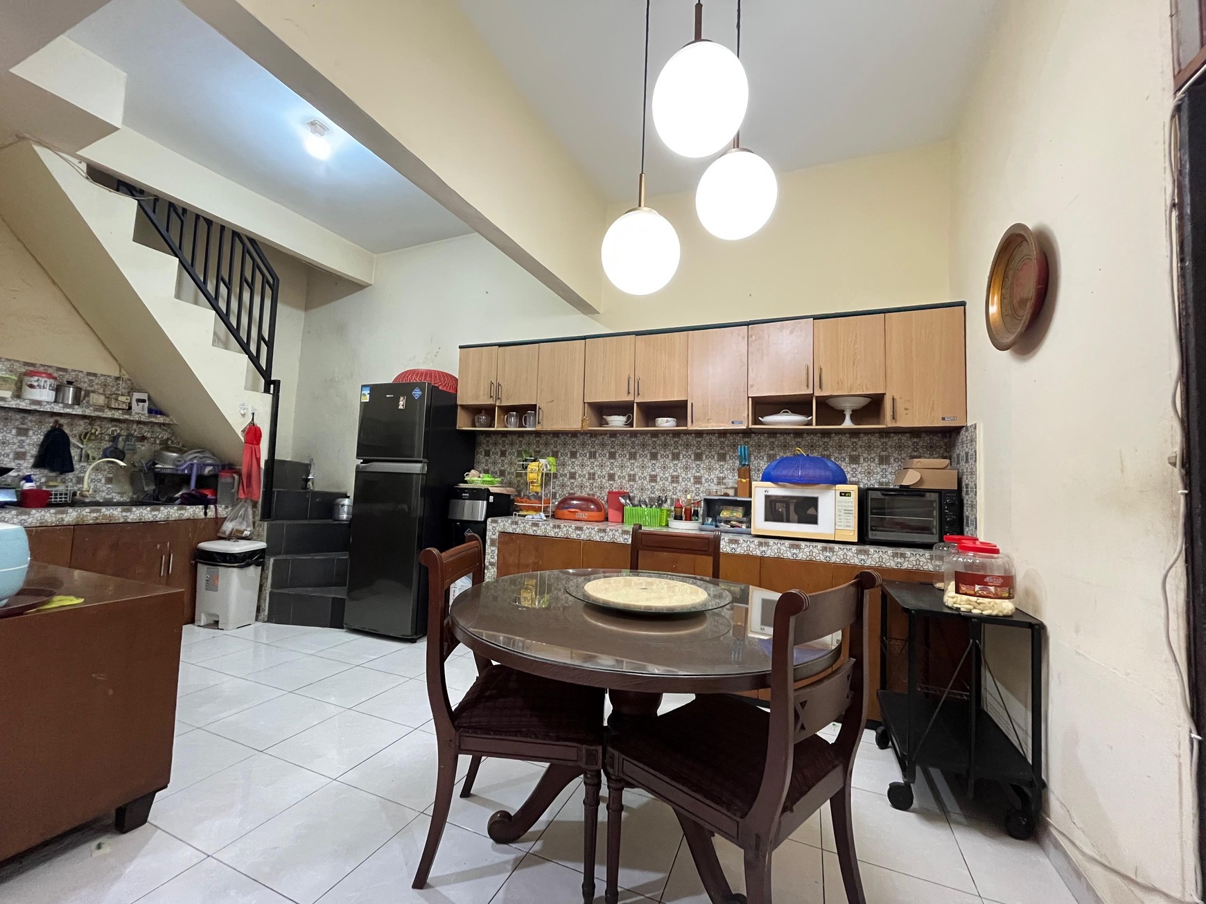 Rumah 1.5 Lantai di Cireundeu Ex Komplek BI Lingkungan Tenang & Akses Mudah Harga Menarik