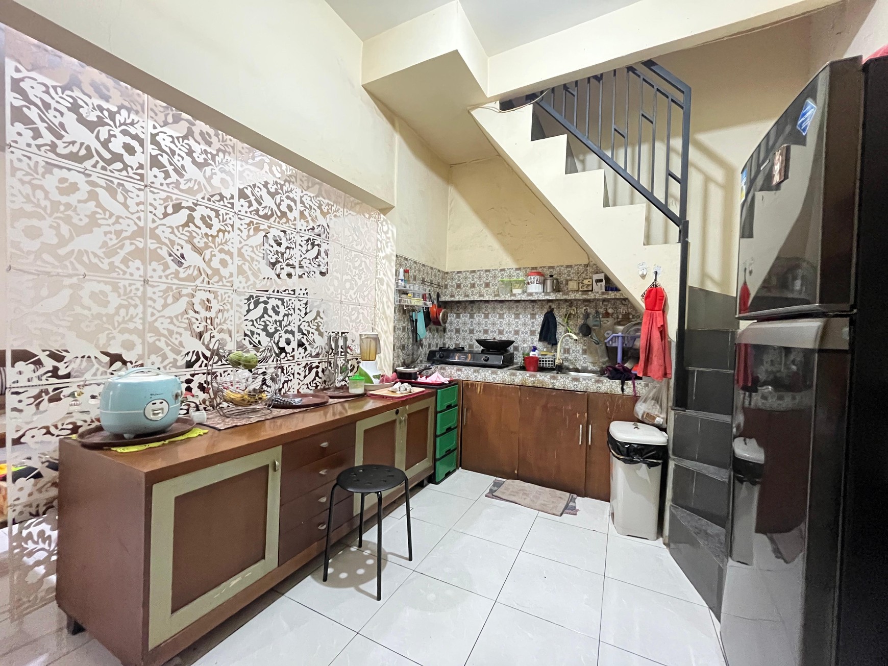 Rumah 1.5 Lantai di Cireundeu Ex Komplek BI Lingkungan Tenang & Akses Mudah Harga Menarik