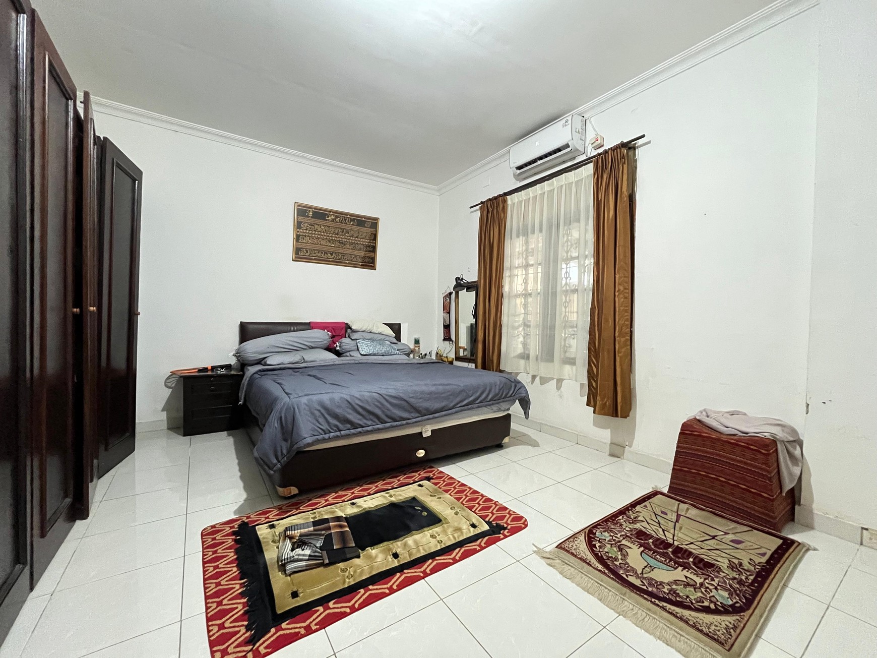 Rumah 1.5 Lantai di Cireundeu Ex Komplek BI Lingkungan Tenang & Akses Mudah Harga Menarik