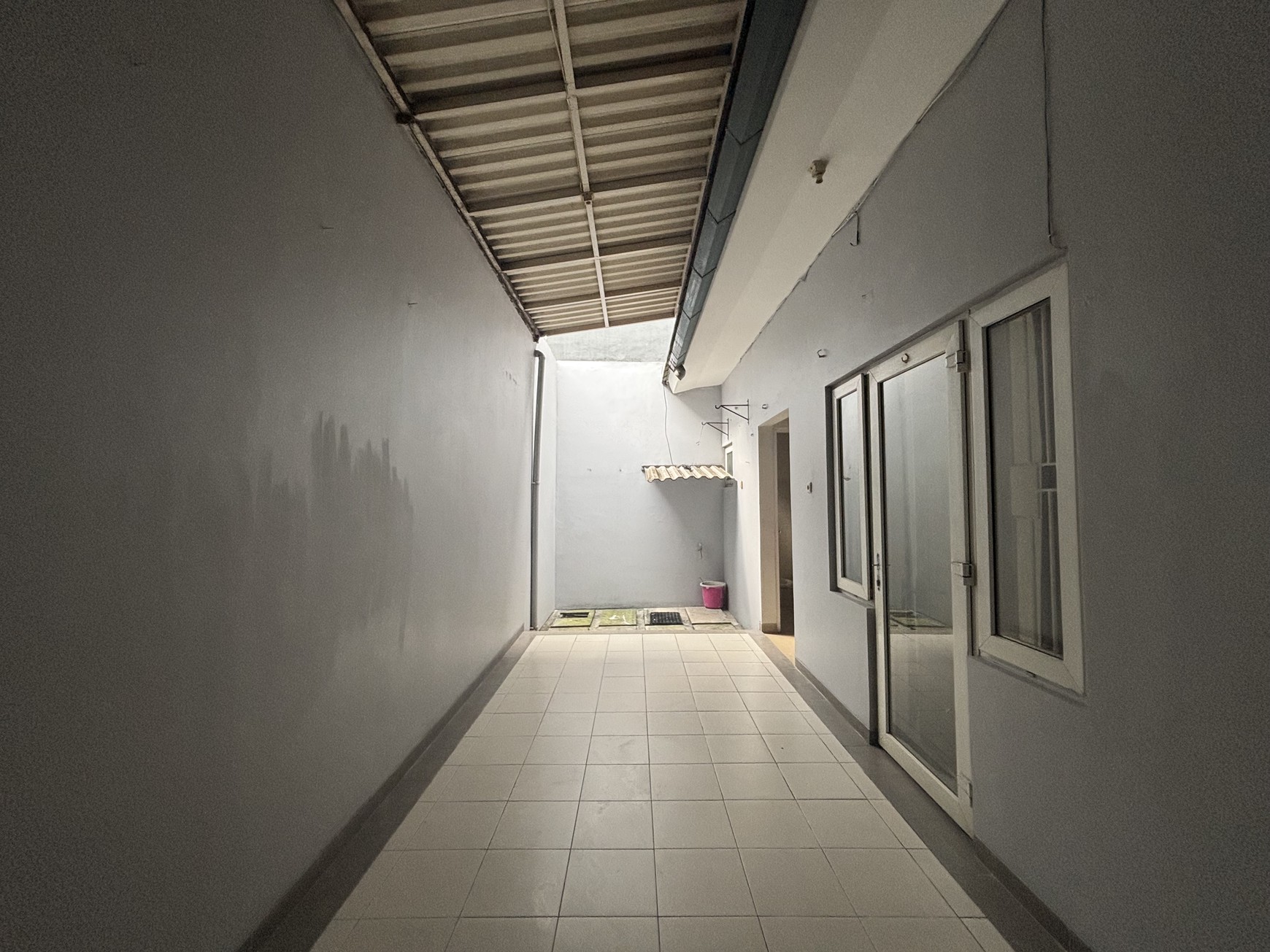 Rumah Siap Huni 2 Lantai di Kota Wisata 