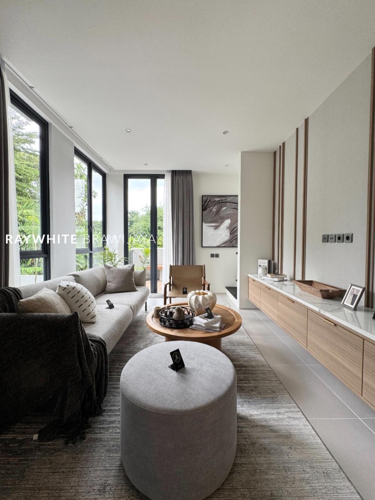 Brand New Townhouse Lebak Bulus Lokasi Strategis