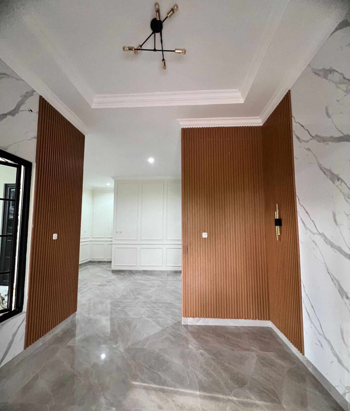 RUMAH BARU MODERN CONTEMPORER DI BSD BARU