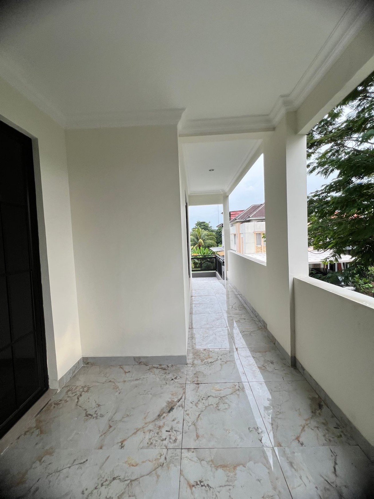 RUMAH BARU MODERN CONTEMPORER DI BSD BARU