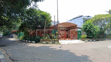 Rumah Kalibata Indah di Hook, Lingkungan Asri Lokasi Strategis