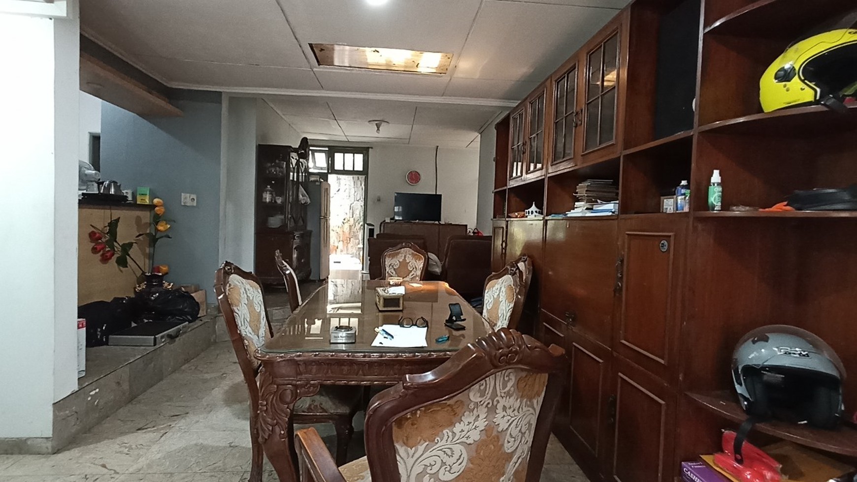 Rumah Kalibata Indah di Hook, Lingkungan Asri Lokasi Strategis