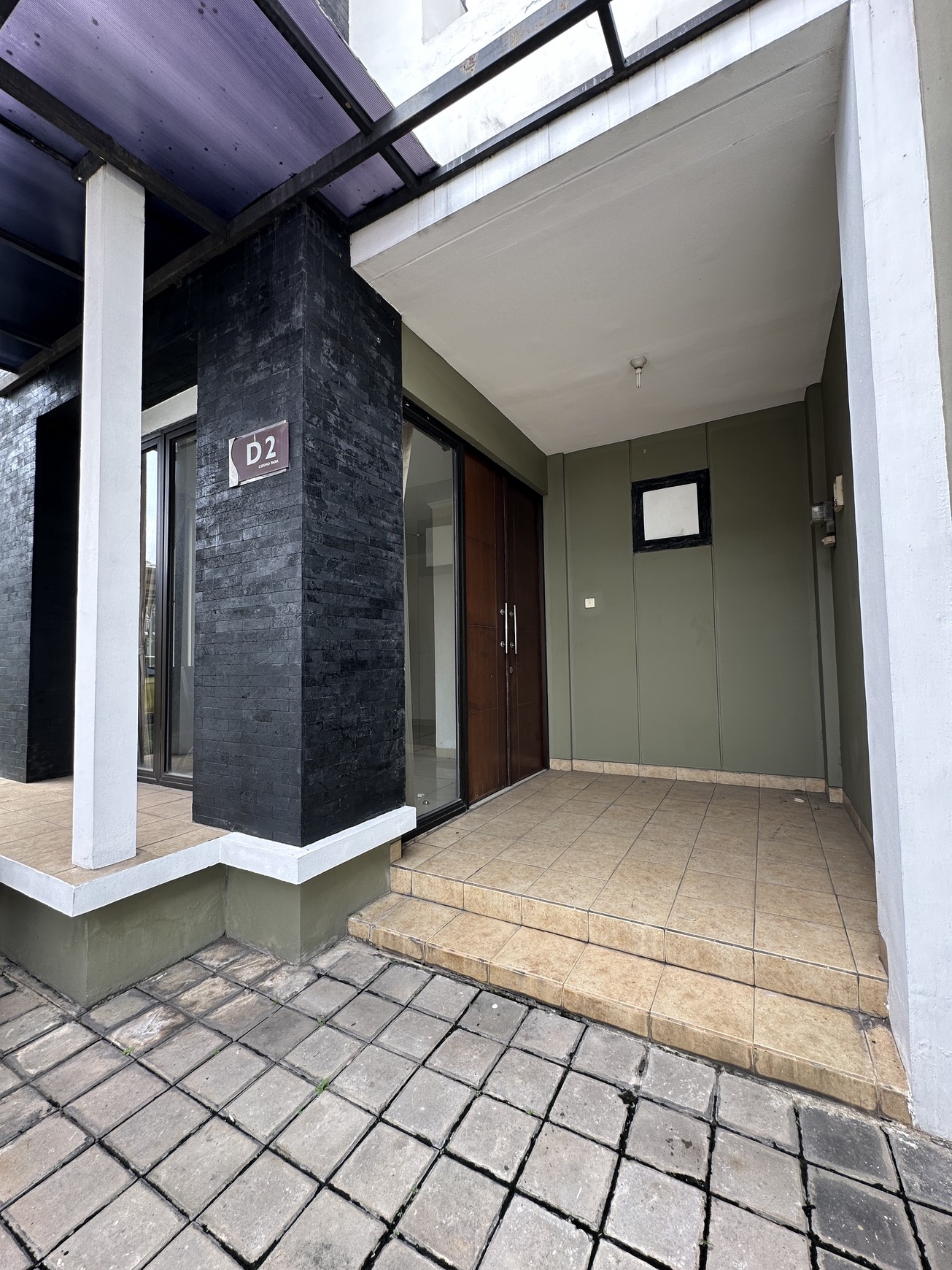 Dijual Rumah Modern Tropis Cosmo Park Residence - Thamrin City - Tanah Abang - Jakpus