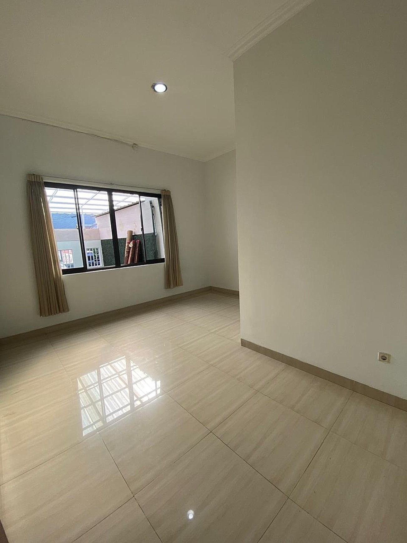 For Sale Rumah Siap Huni di Nusa Loka BSD Tangerang Selatan