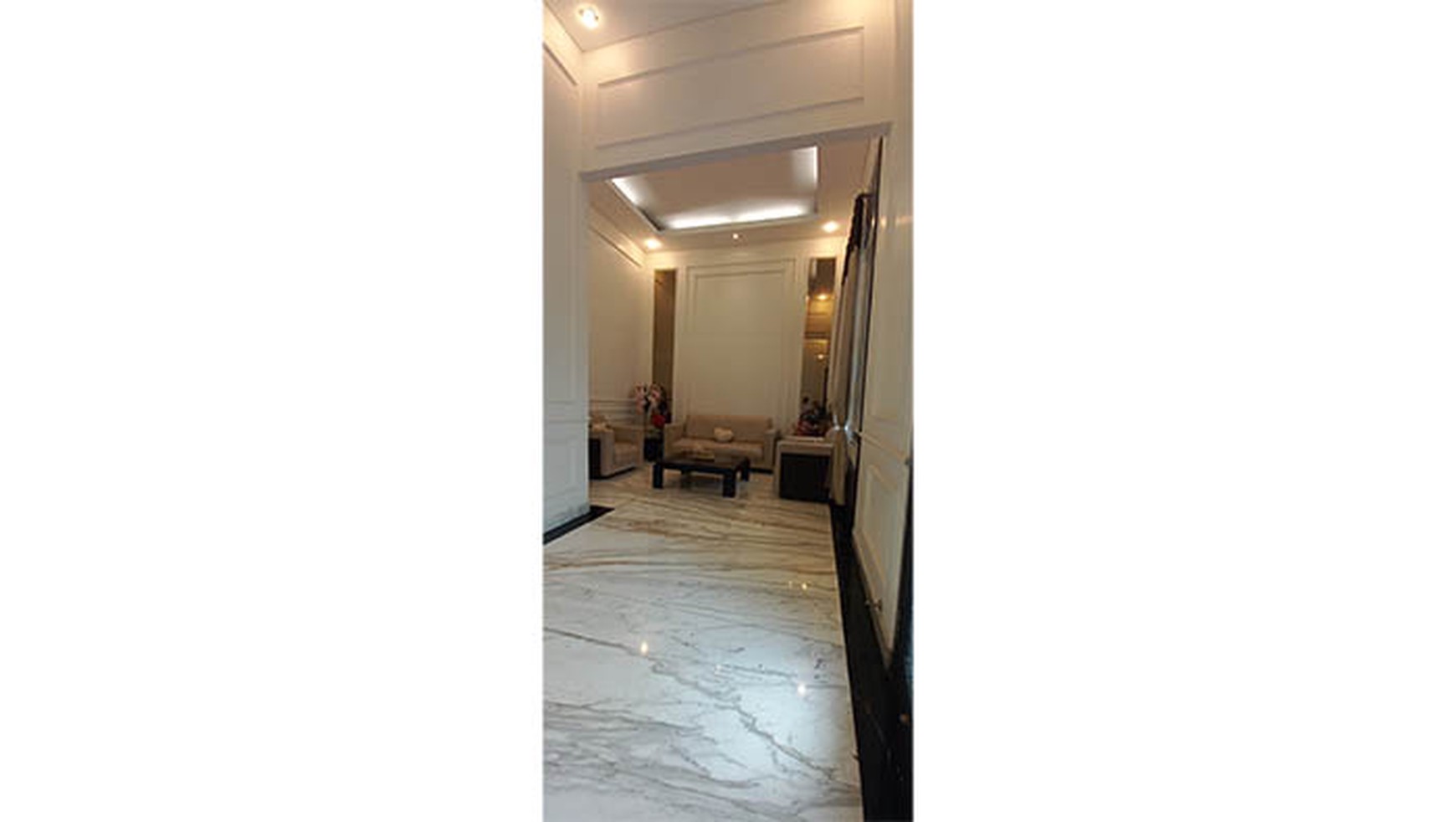 Rumah Artha Gading Villa, Kelapa Gading