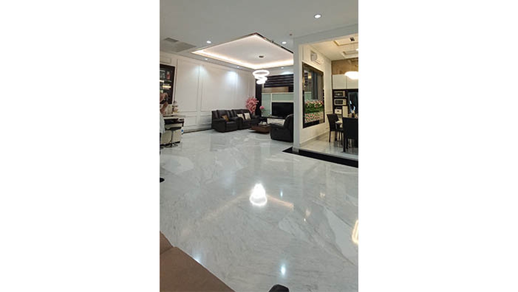 Rumah Artha Gading Villa, Kelapa Gading