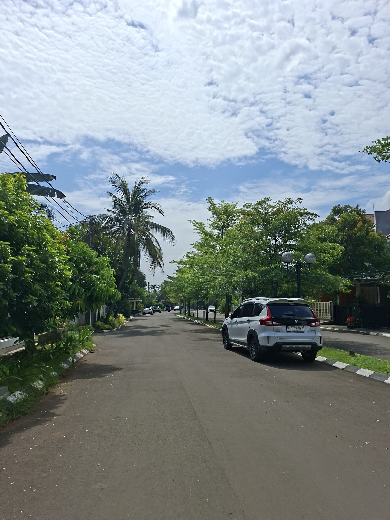 Rumah 2½ Lantai Siap Huni Lokasi Strategis dan Asri @Pondok Aren, Tangerang Selatan