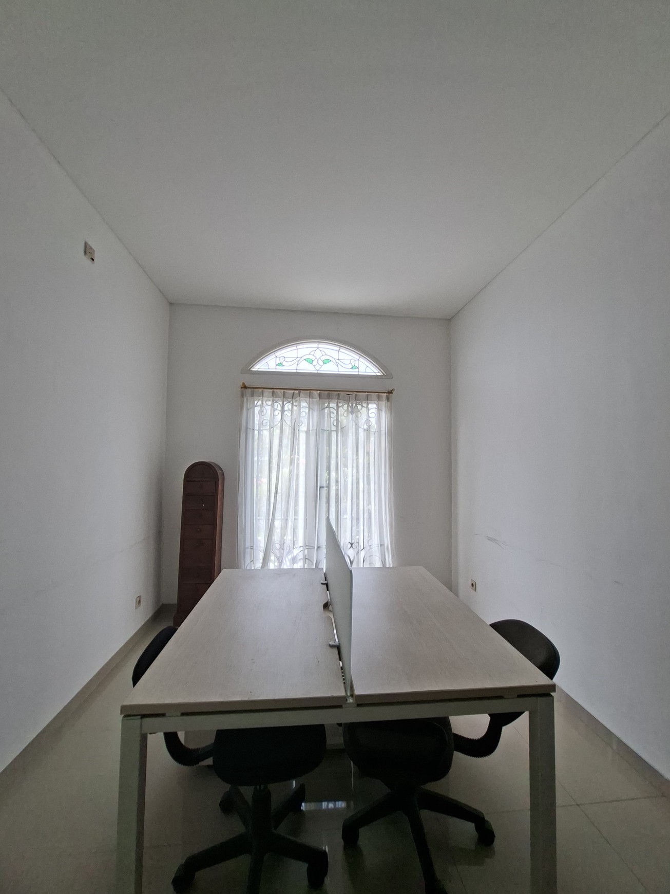 Rumah 2½ Lantai Siap Huni Lokasi Strategis dan Asri @Pondok Aren, Tangerang Selatan