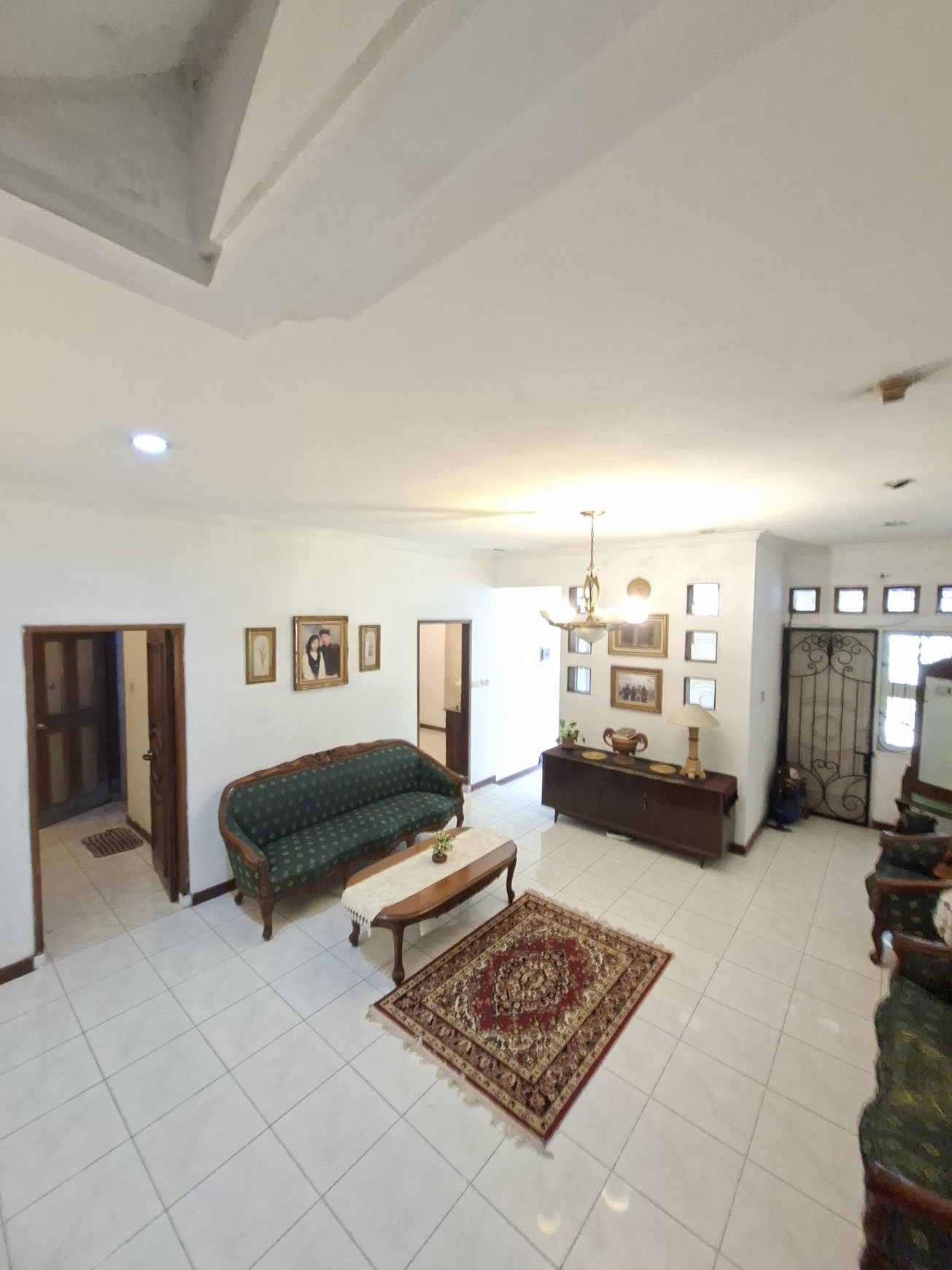 Rumah 2½ Lantai Siap Huni Lokasi Strategis dan Asri @Pondok Aren, Tangerang Selatan