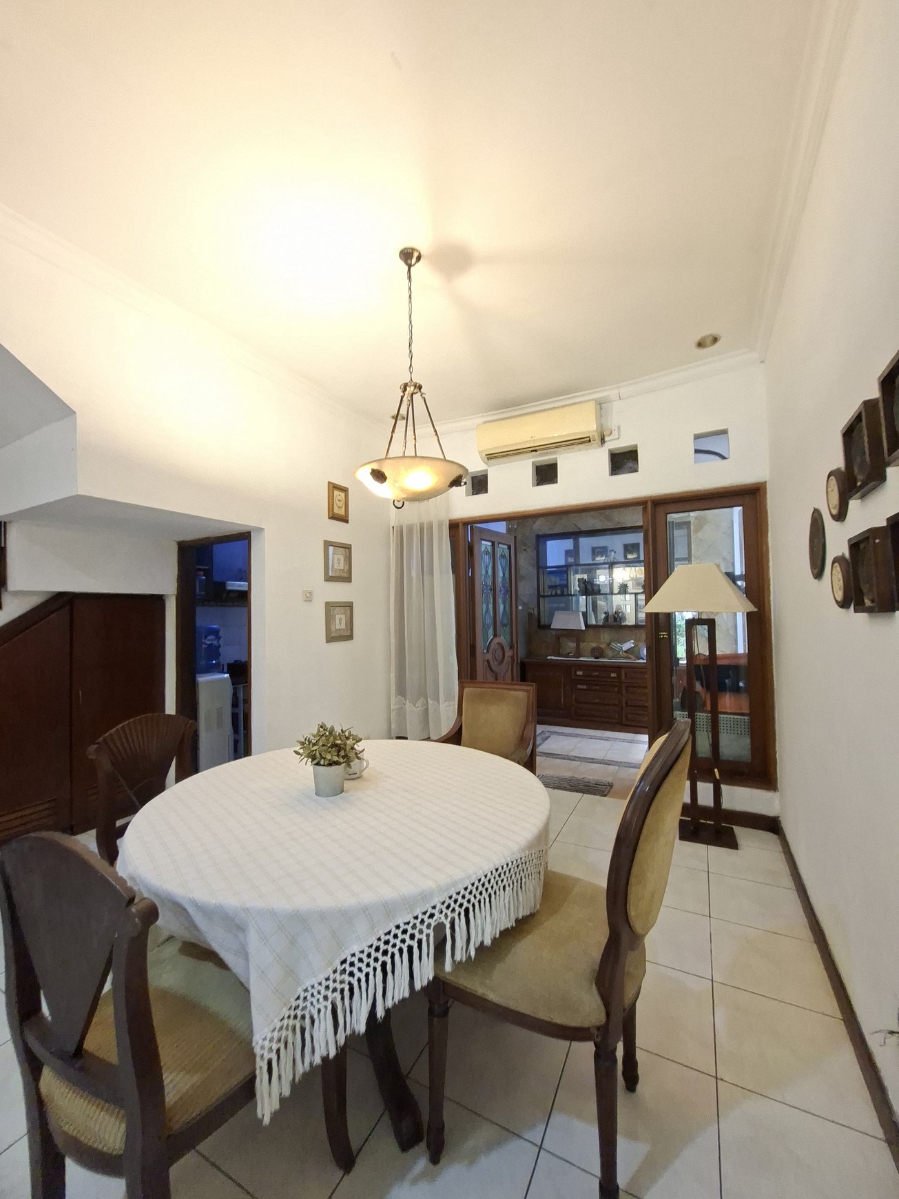 Rumah 2½ Lantai Siap Huni Lokasi Strategis dan Asri @Pondok Aren, Tangerang Selatan
