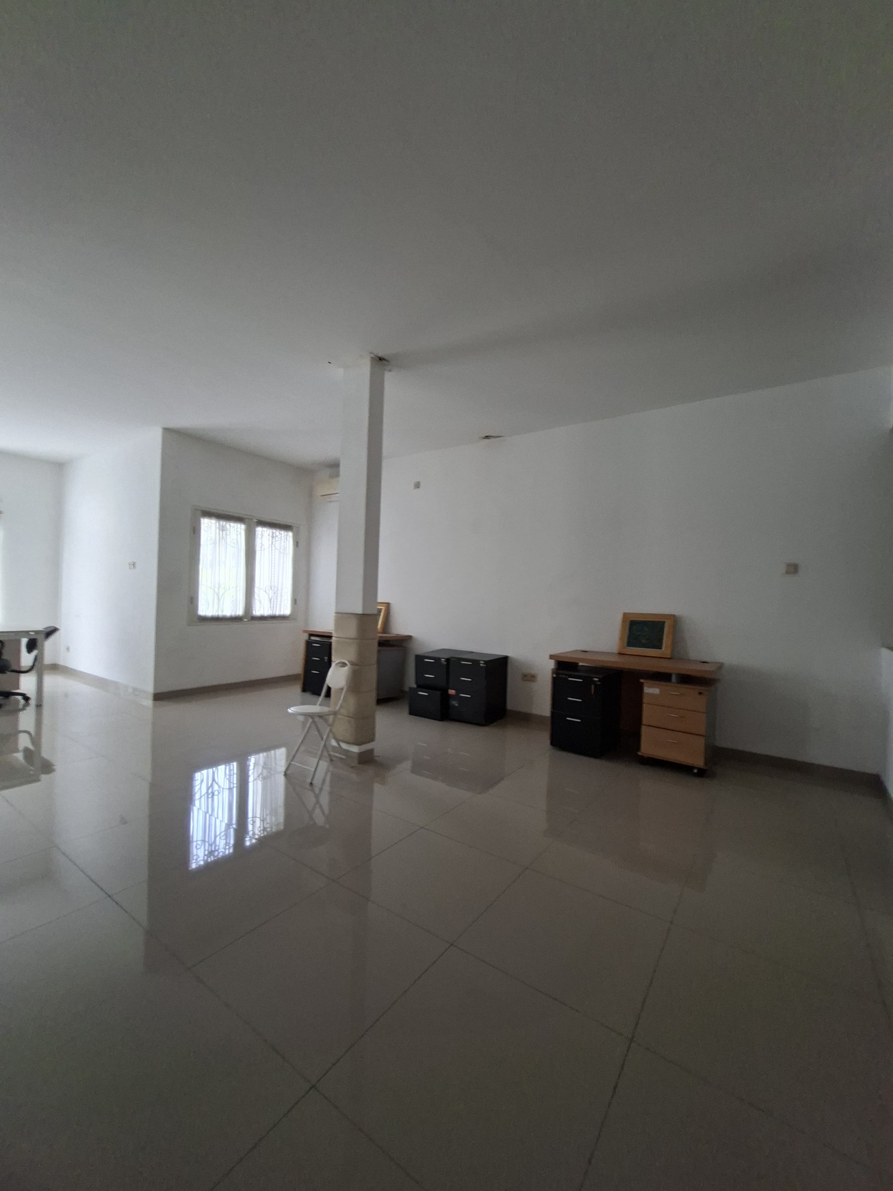 Rumah 2½ Lantai Siap Huni Lokasi Strategis dan Asri @Pondok Aren, Tangerang Selatan