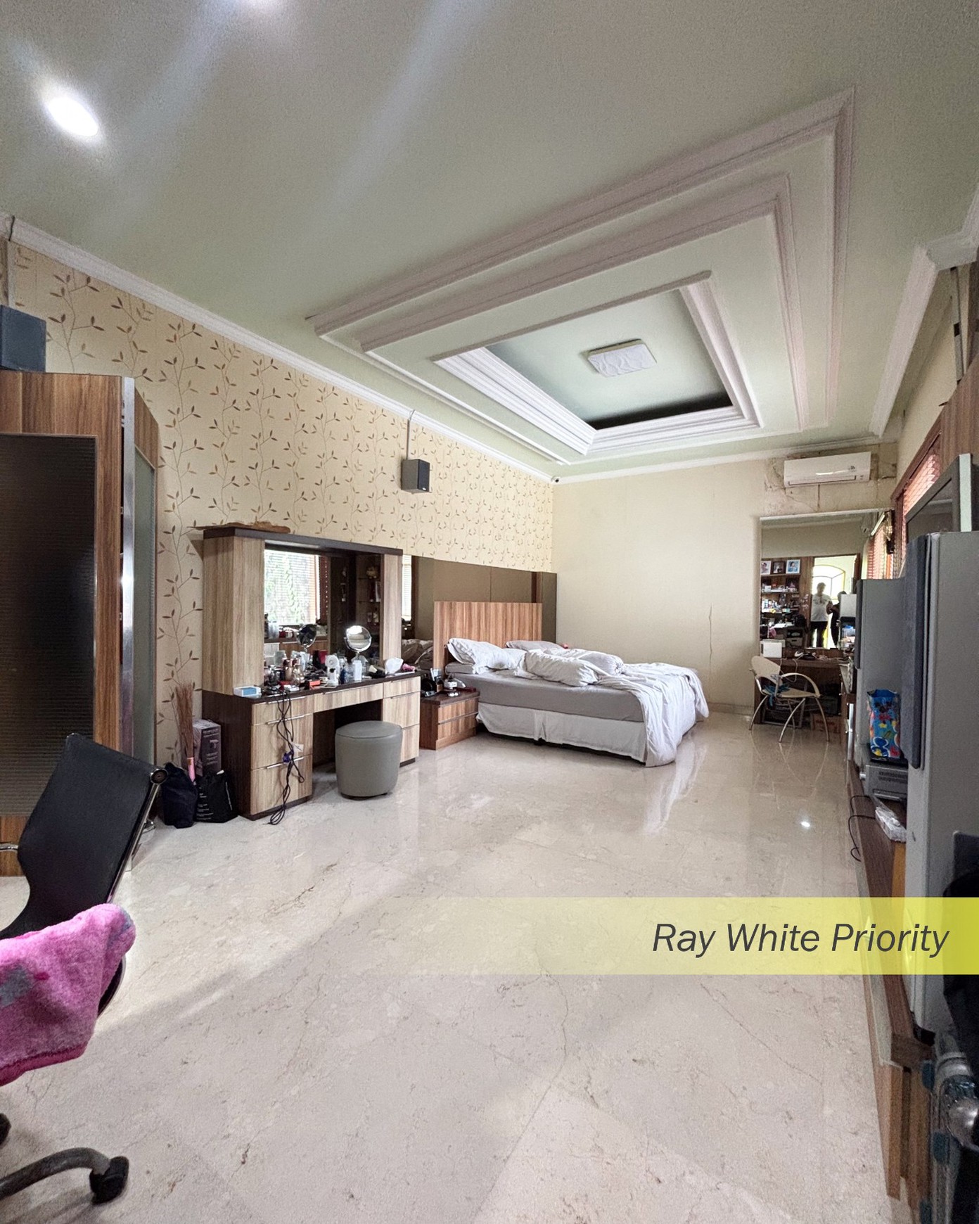 RUMAH MEWAH EXCLUSIVE DALAM KOMPLEK LEBAK BULUS, JAKARTA SELATAN