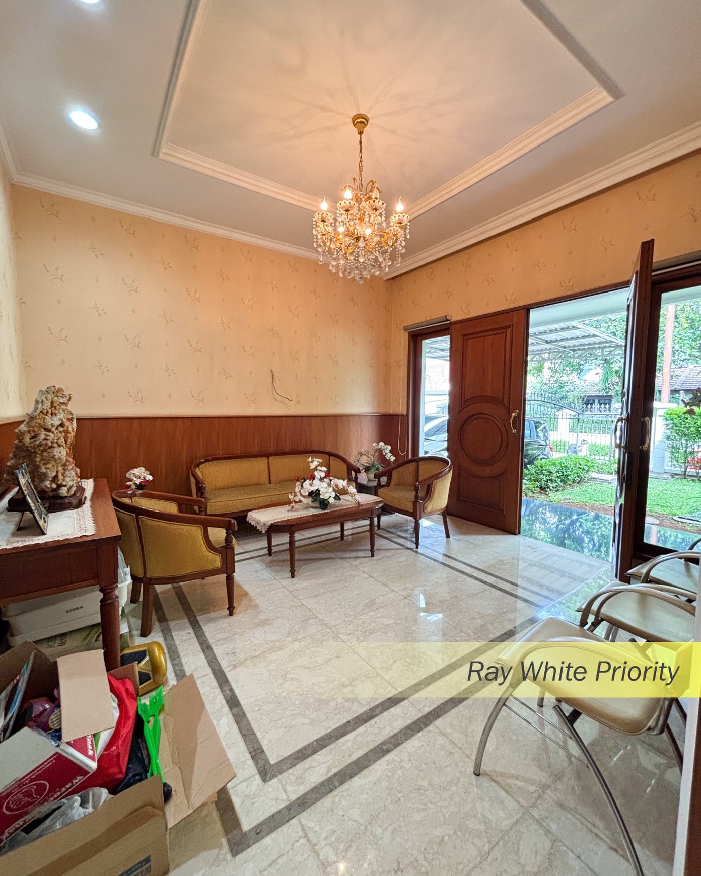 RUMAH MEWAH EXCLUSIVE DALAM KOMPLEK LEBAK BULUS, JAKARTA SELATAN
