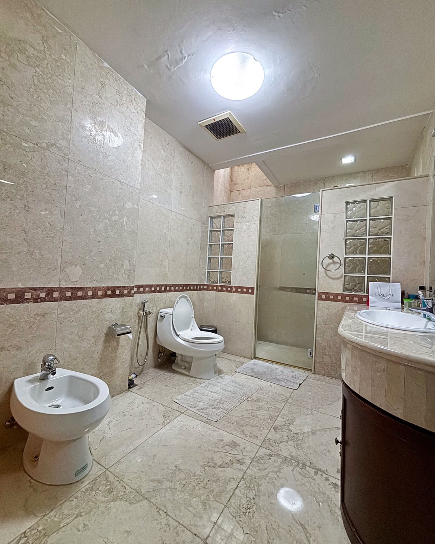 RUMAH MEWAH EXCLUSIVE DALAM KOMPLEK LEBAK BULUS, JAKARTA SELATAN