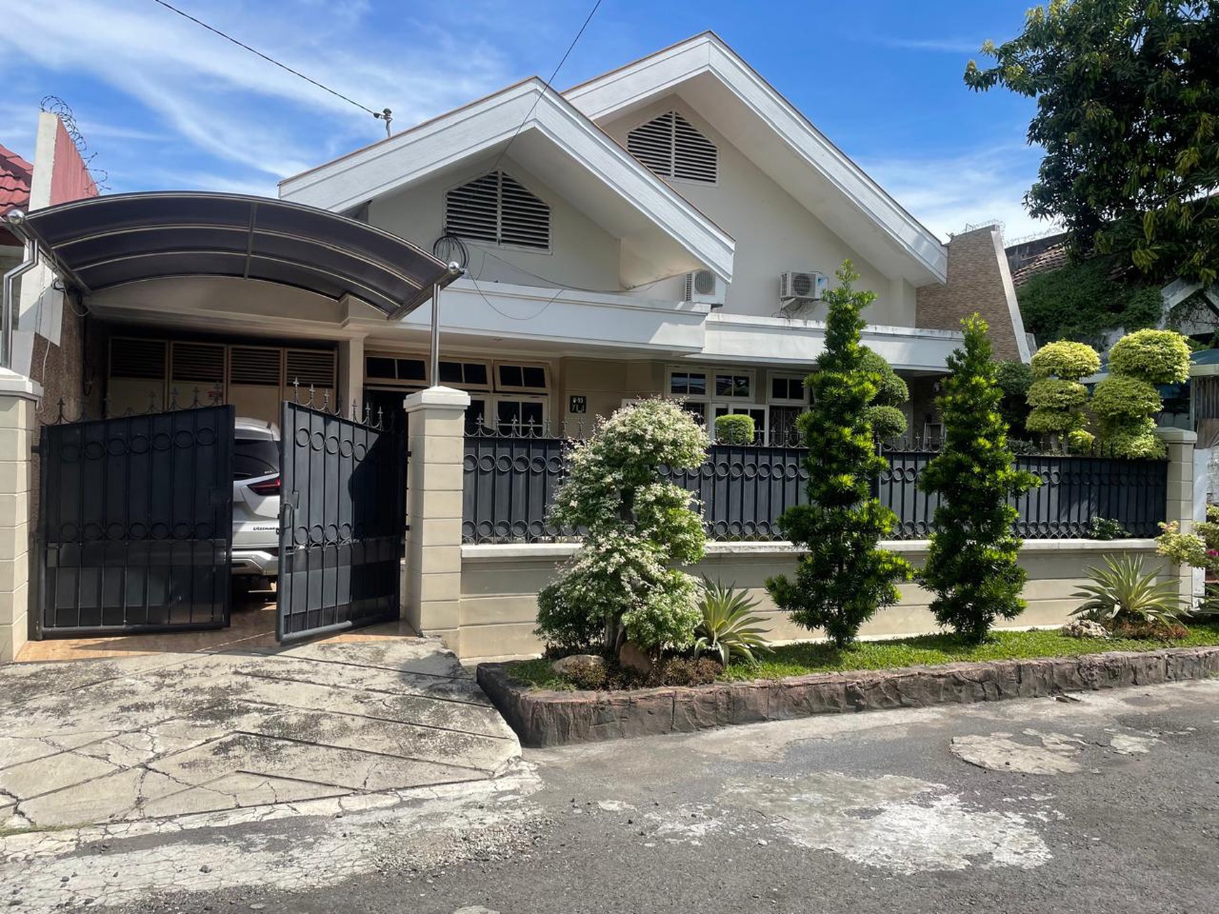 Dijual Cepat Rumah Pusat Kota Murah Di Dharmahusada Surabaya