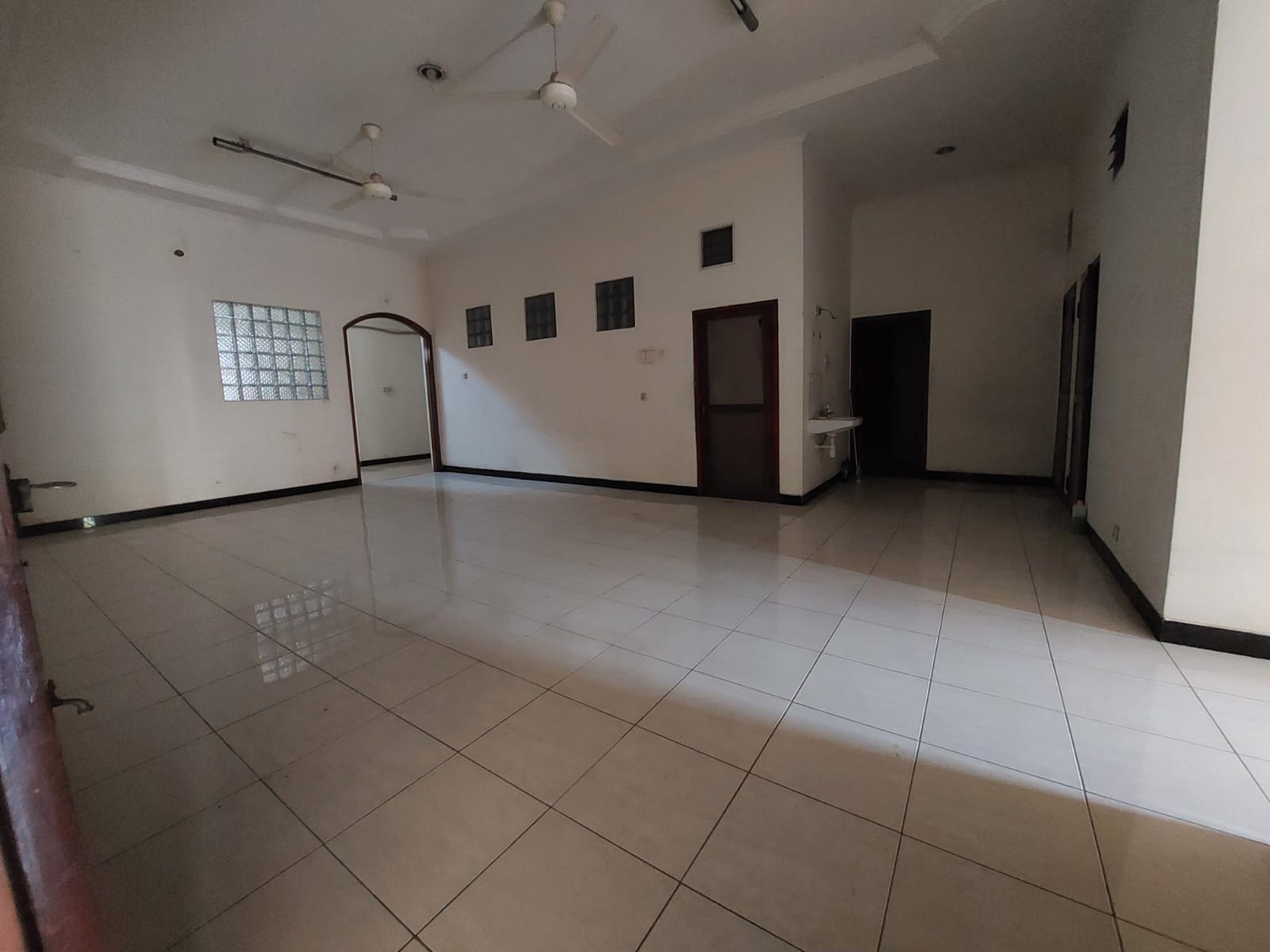 Dijual Cepat Rumah Siap Huni Pusat Kota Di Dharmahusada Surabaya