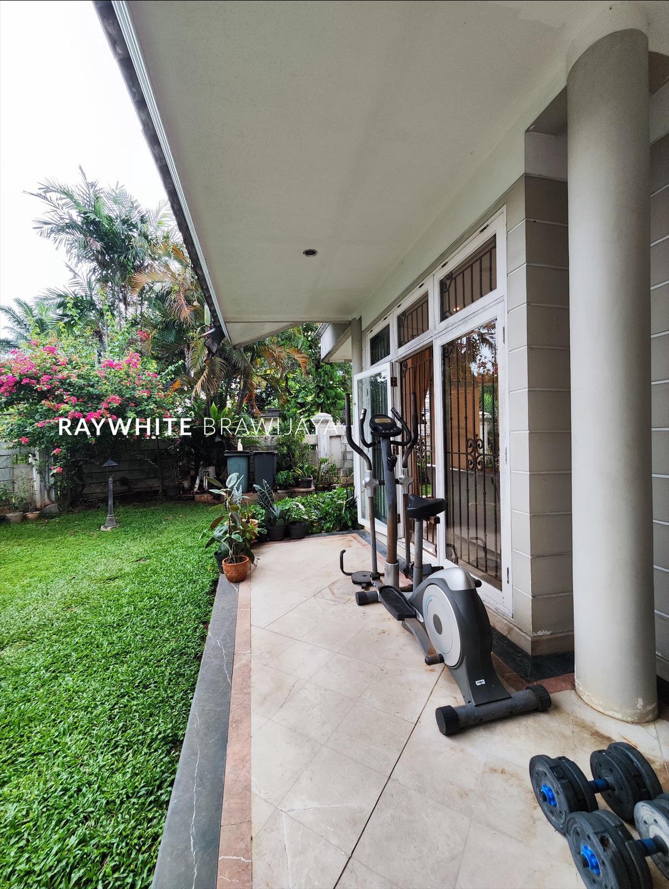 Rumah Siap Huni Lingkungan Asri dan Tenang Area Lebak Bulus