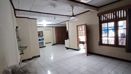 Dijual rumah tua di  Jl. Perintis Kemerdekaan  Bogor Tengah